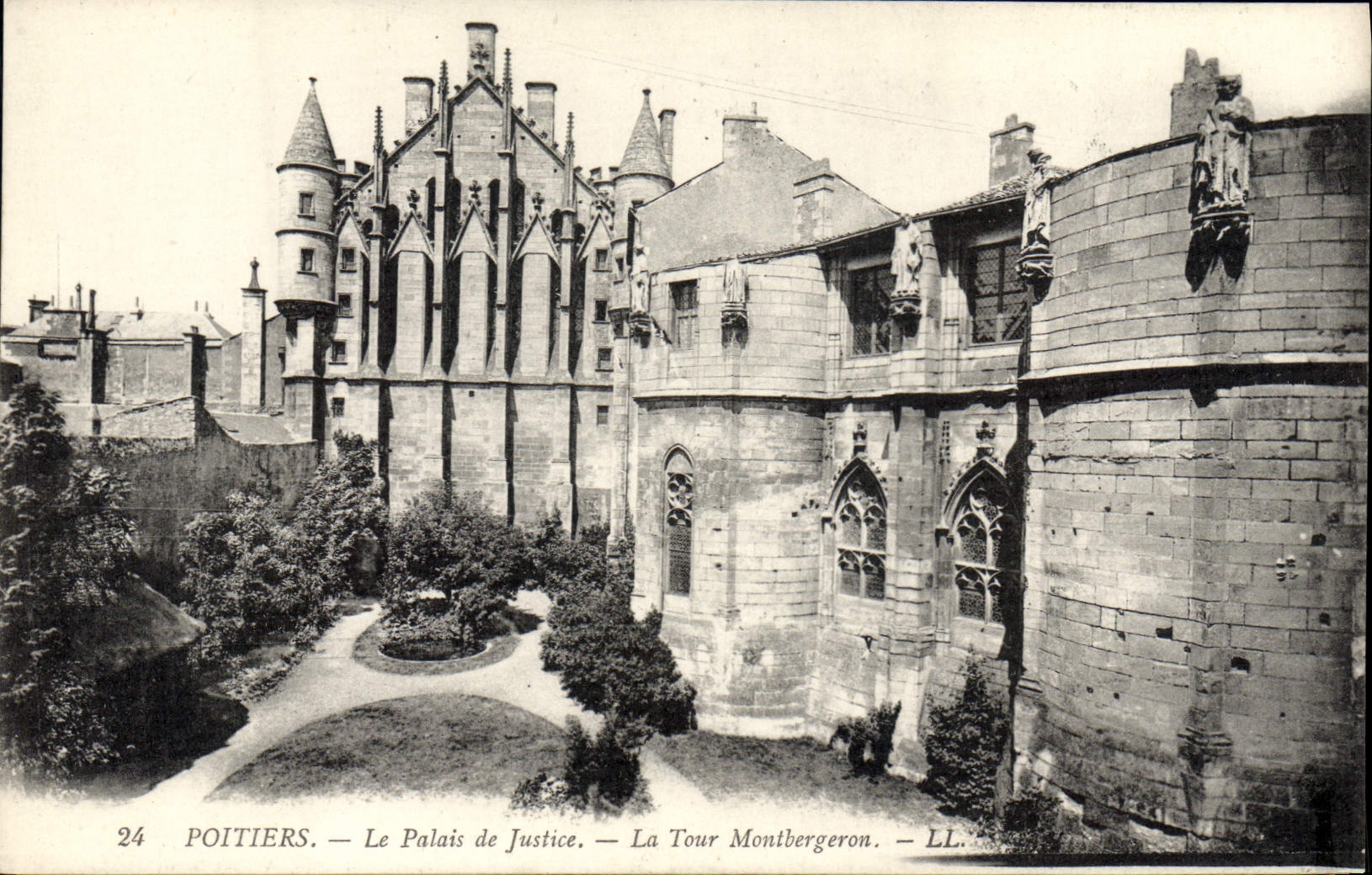 CPA Palais de Justice Tour Montbergeon Poitiers