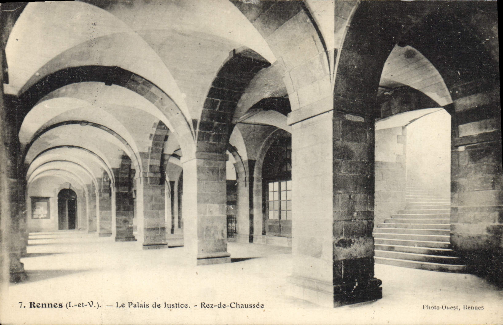 CPA Palais de Justice Rez de chaussee Rennes