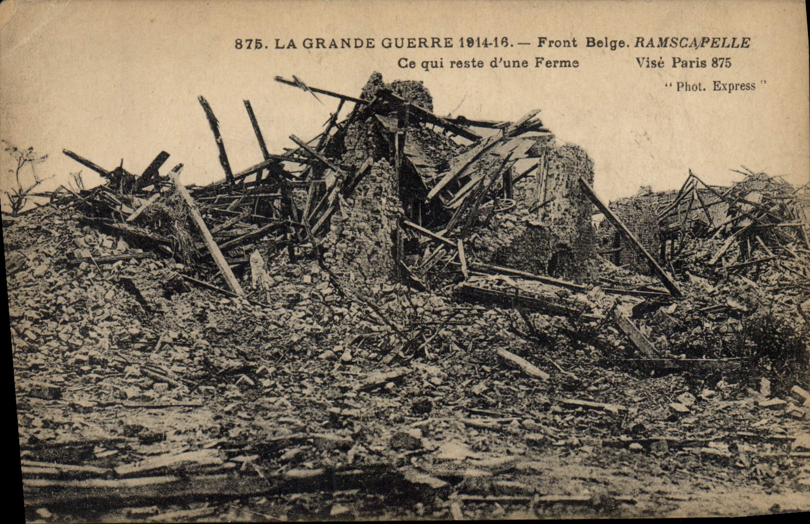 CPA Militaria La Graned Guerre 1914 16 Front Belge Ramscapelle Ce qui reste d'une ferme