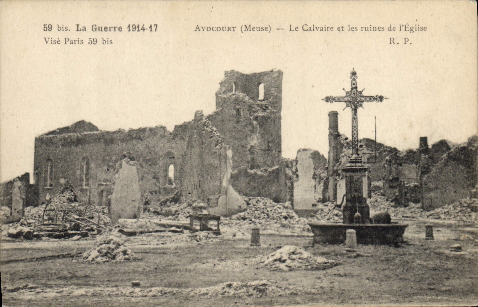 CPA Militaria Avocourt Le Calvaire et les ruines de l'Eglise 