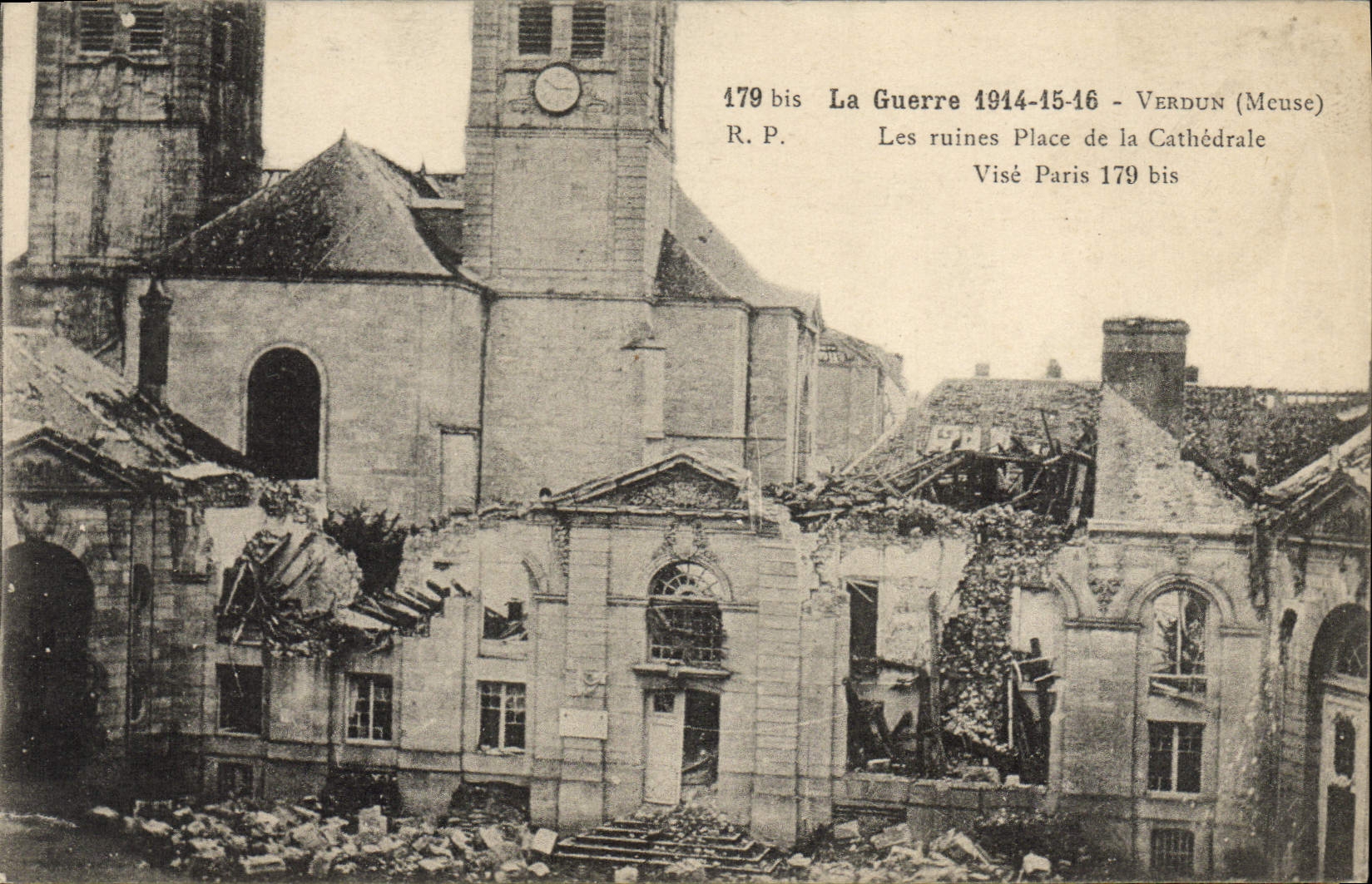 CPA Militaria La Guerre 1914 15 16 Verdun Les ruines Place de la Cathedrale 