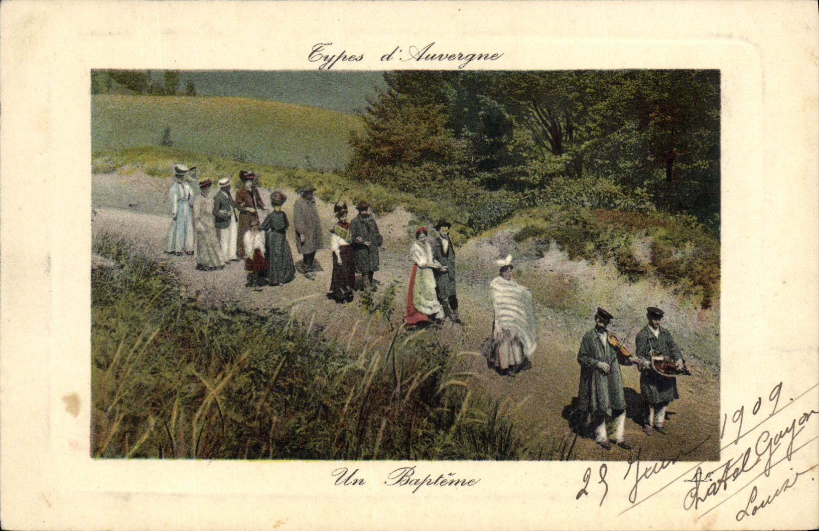 CPA Folklore Types d'Auvergne un Bapteme