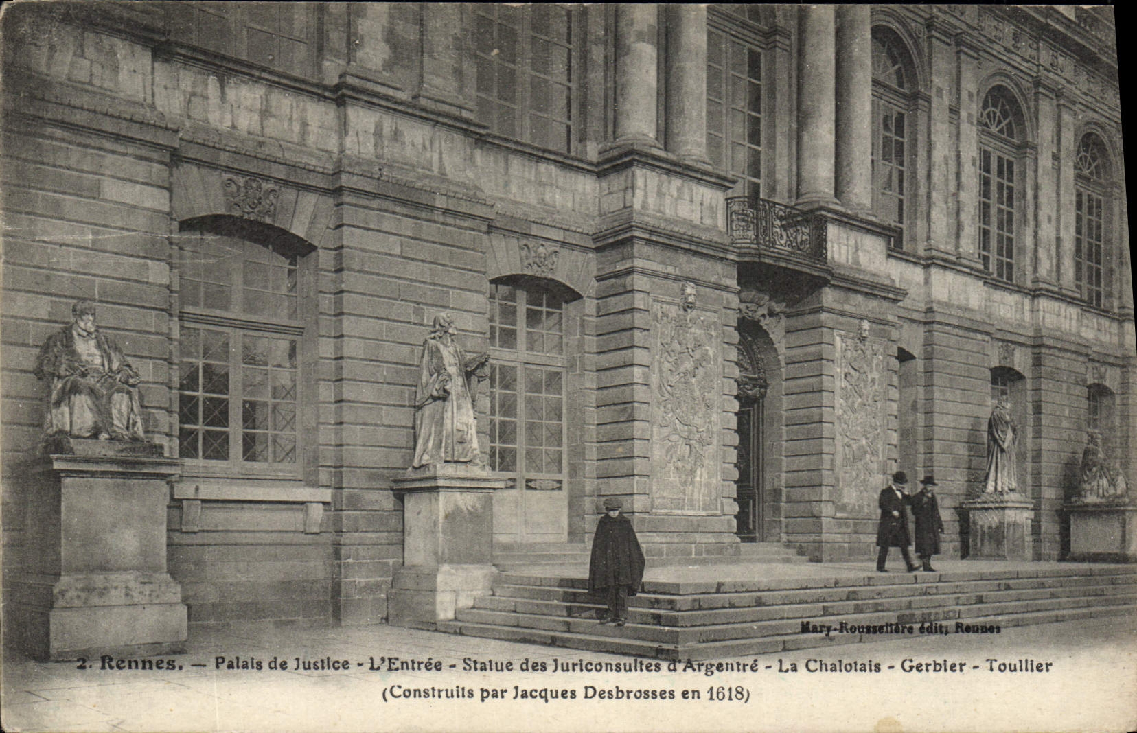CPA Rennes Palais de Justice L'Entree Statue des Juriconsultes d'Argentre 