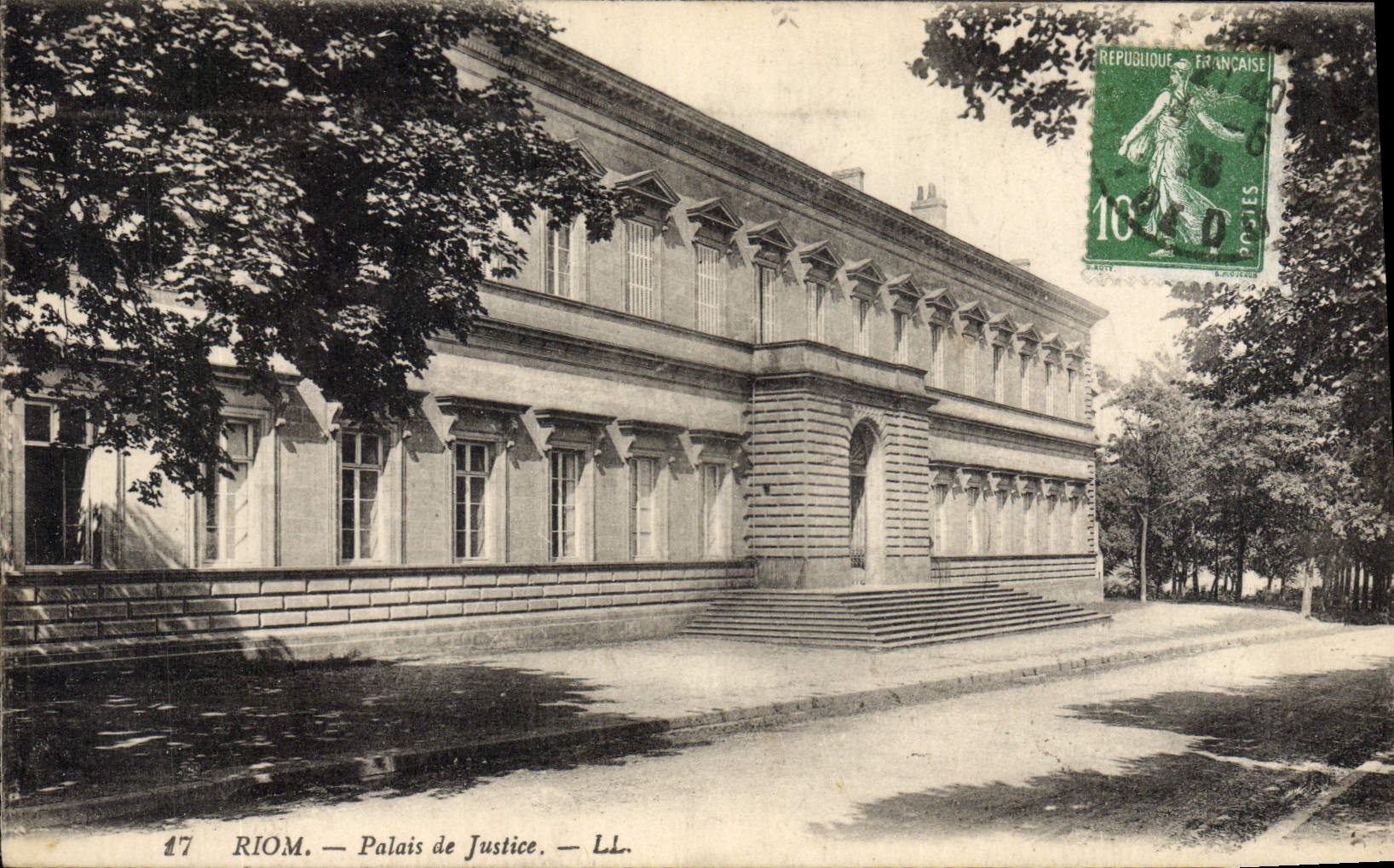 CPA Riom Palais de Justice 