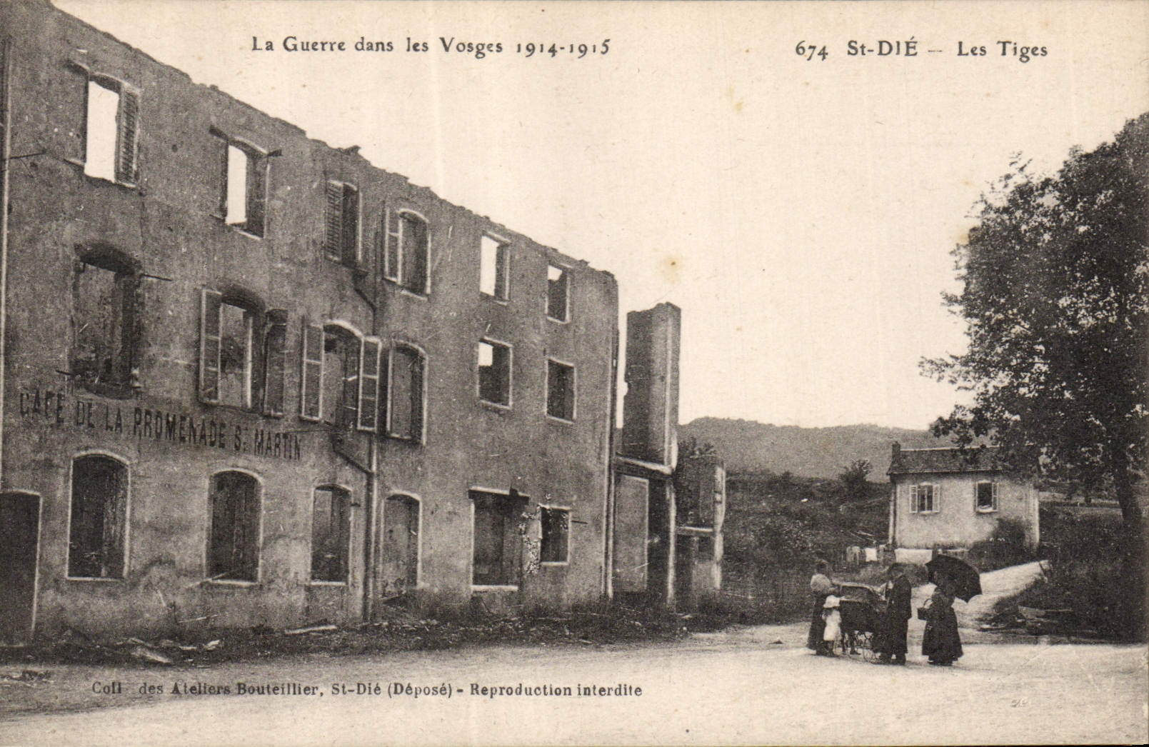 CPA Militaria La Guerre dans les Vosges 1914 1915 St die les Tiges 