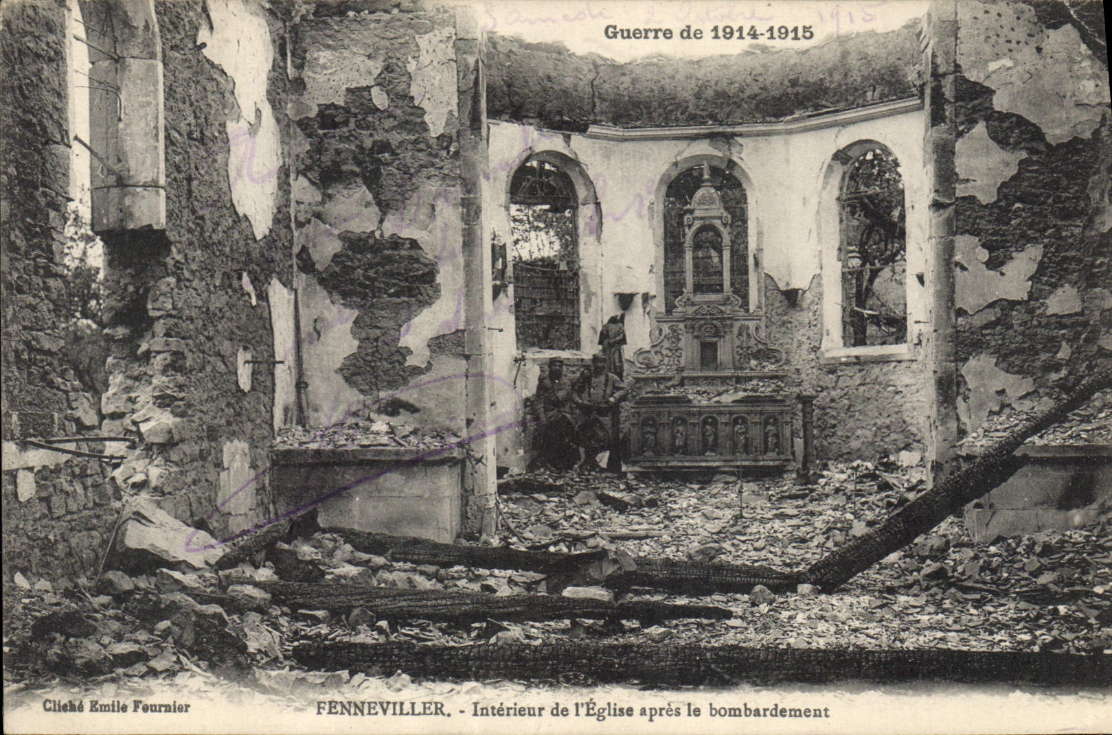 CPA Militaria Guerre de 1914 1915 Fenneviller Interieur de l'Eglise apres le bobardement 