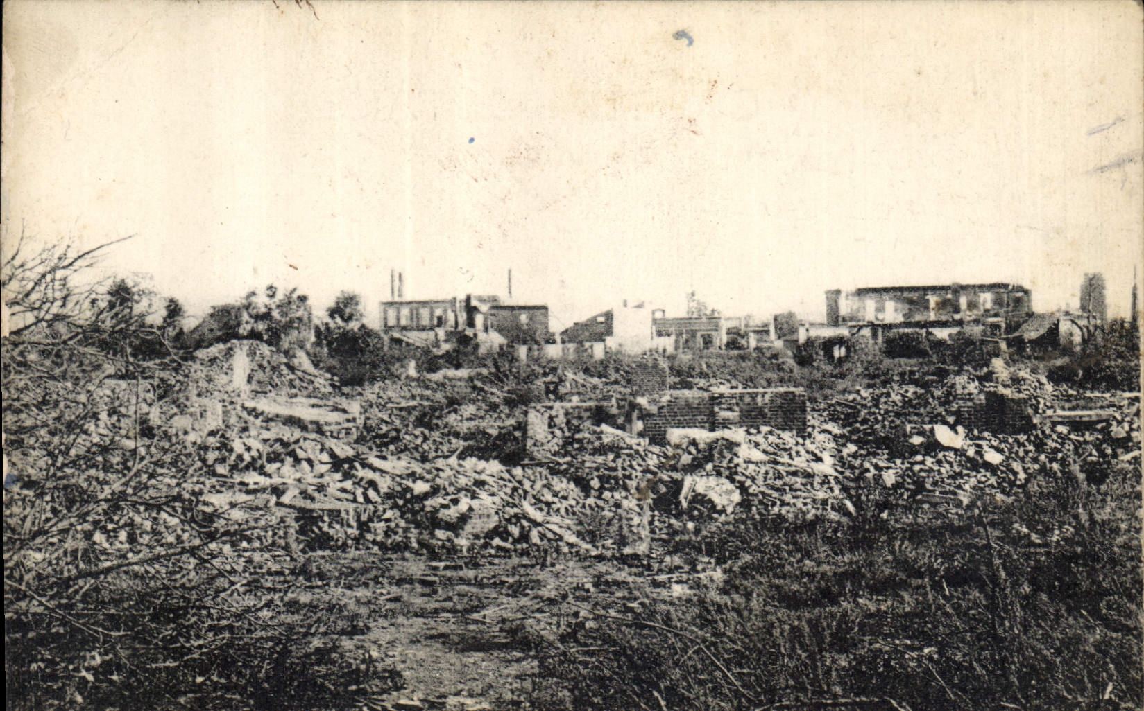 CPA Militaria La Guerre Ruines