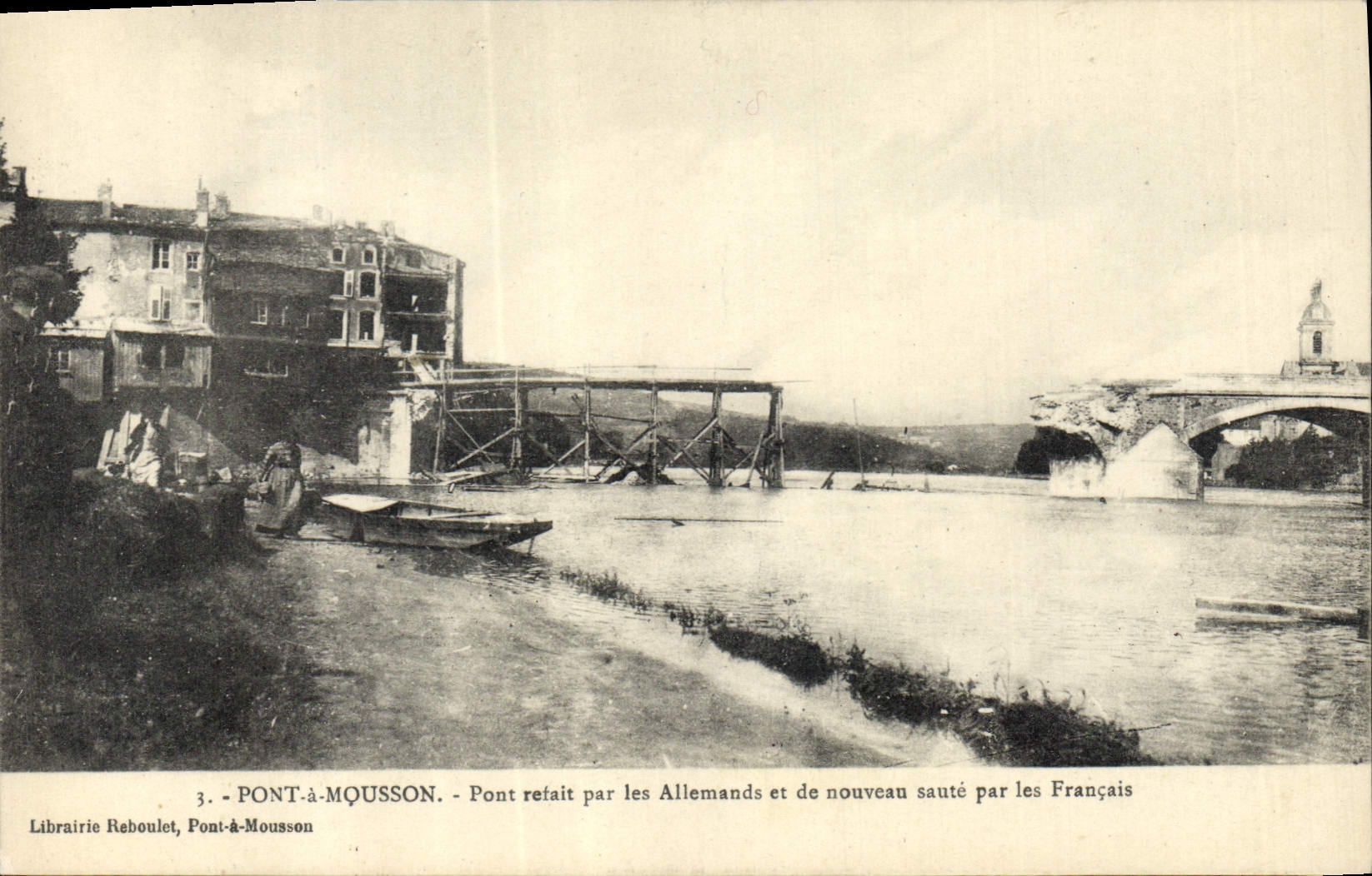 CPA Militaria Pont a Mousson Pont retait par les Allemands et de nouveau saute par les Francais 