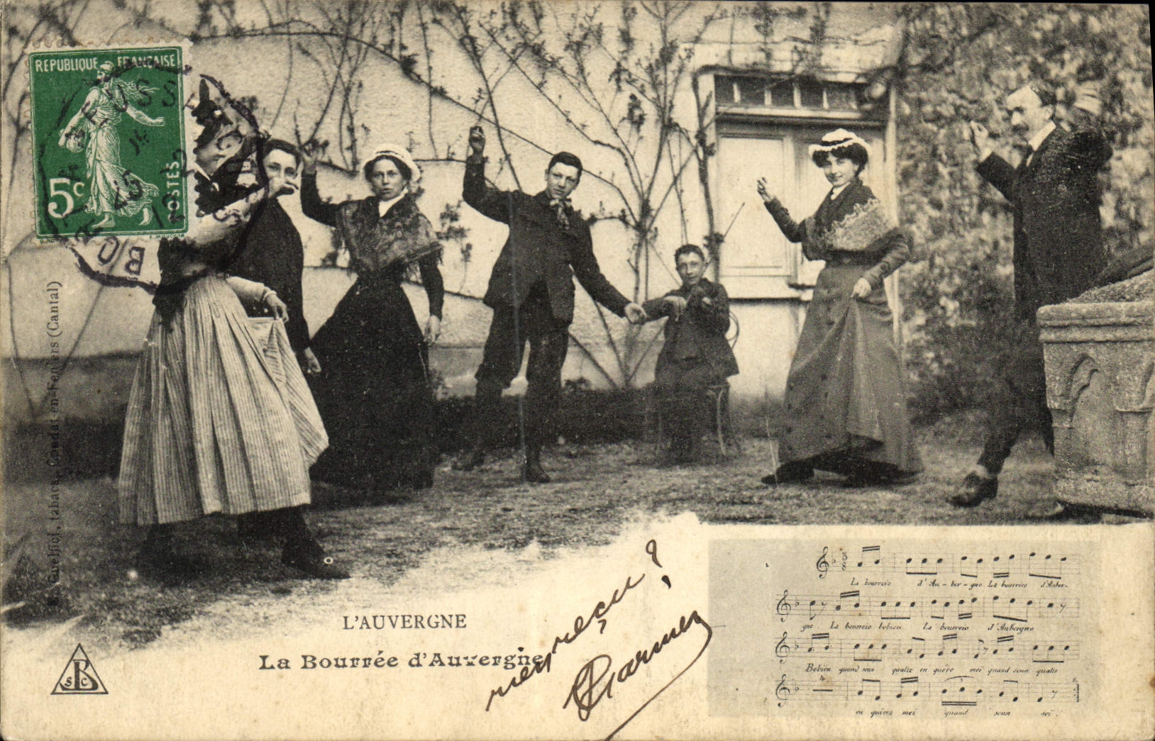 CPA Folklore L'Auvergne la bourree d'Auvergne 