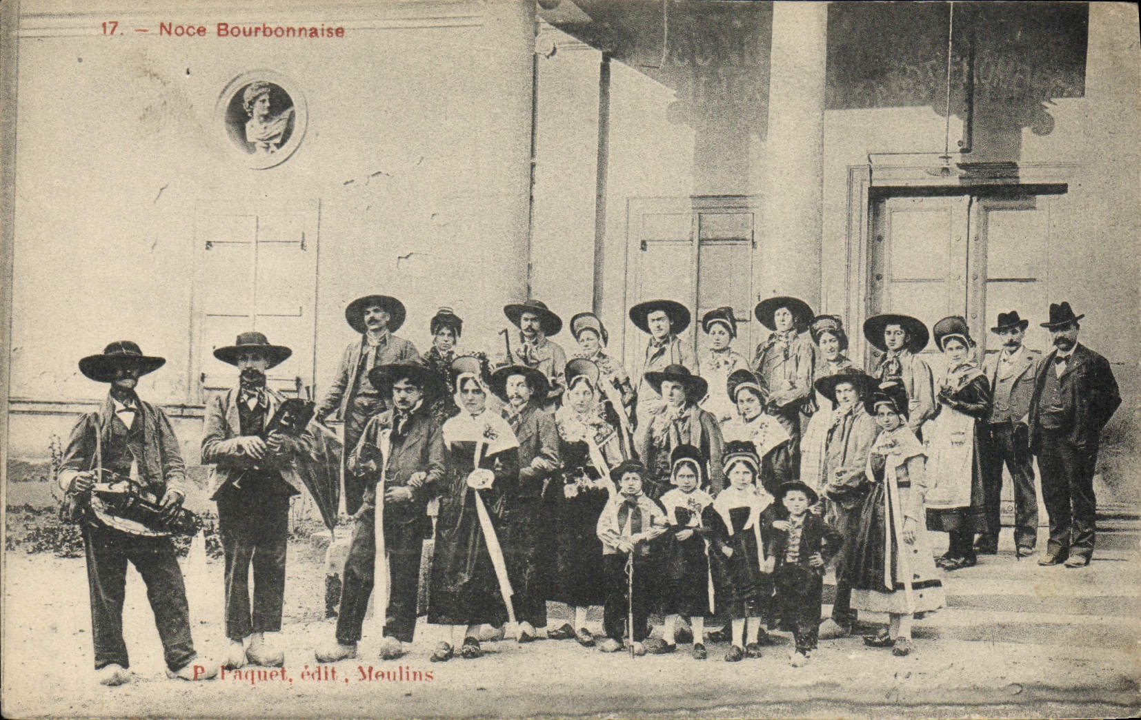 CPA Folklore Noce Bourbonnaise Mariage