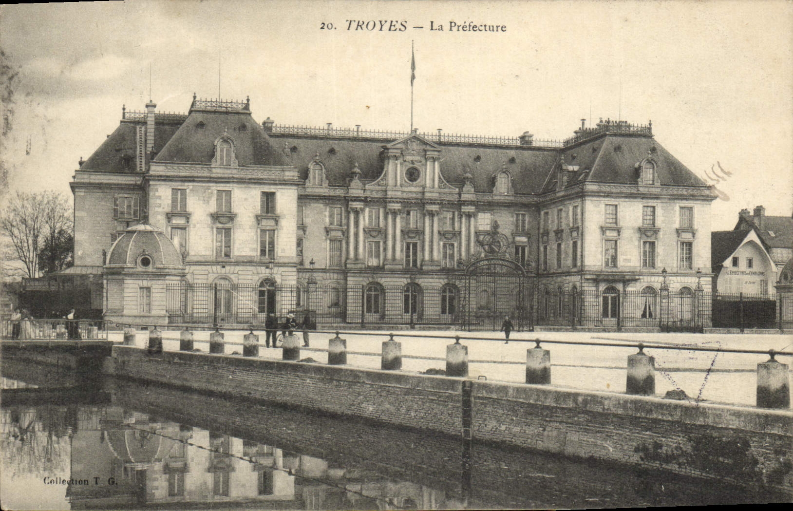 CPA Troyes La Prefecture 