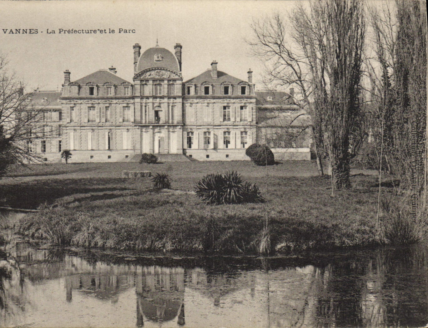 CPA Vannes La Prefecture et le Parc 