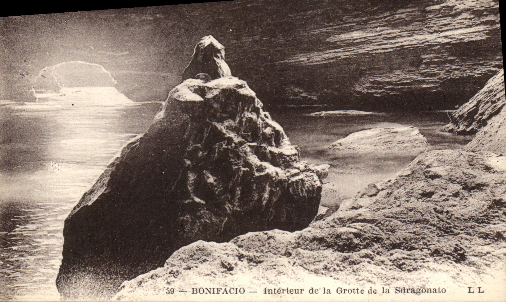 CPA Bonifacio interieur de la Grotte de la Sdragonato