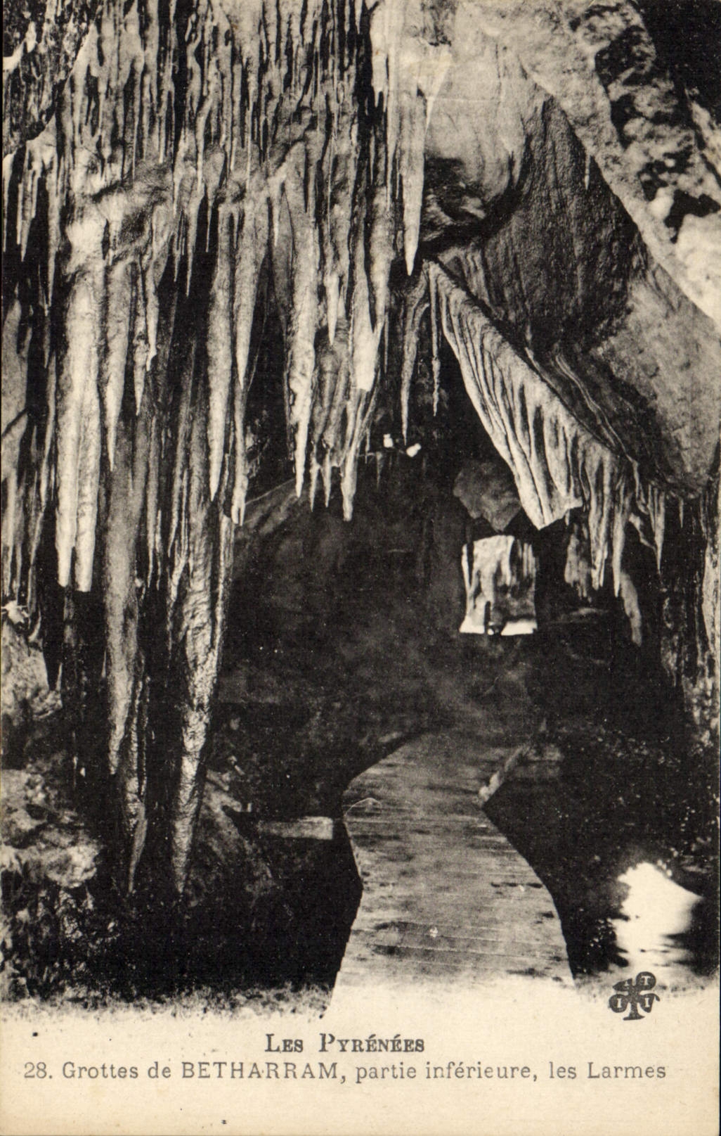 CPA Les Pyrenees Grottes de Betharranm partie interieure les Larmes