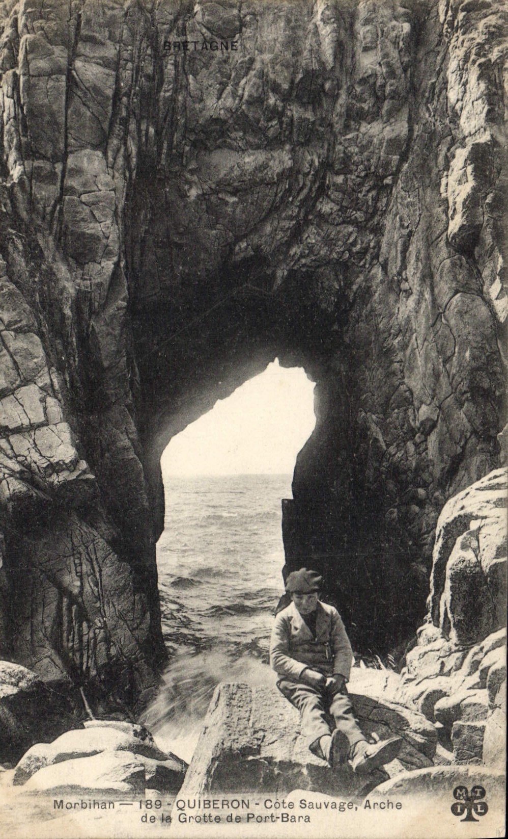CPA Morbihan Quiberon Cote Sauvage Arche de la Grotte de Port Baca
