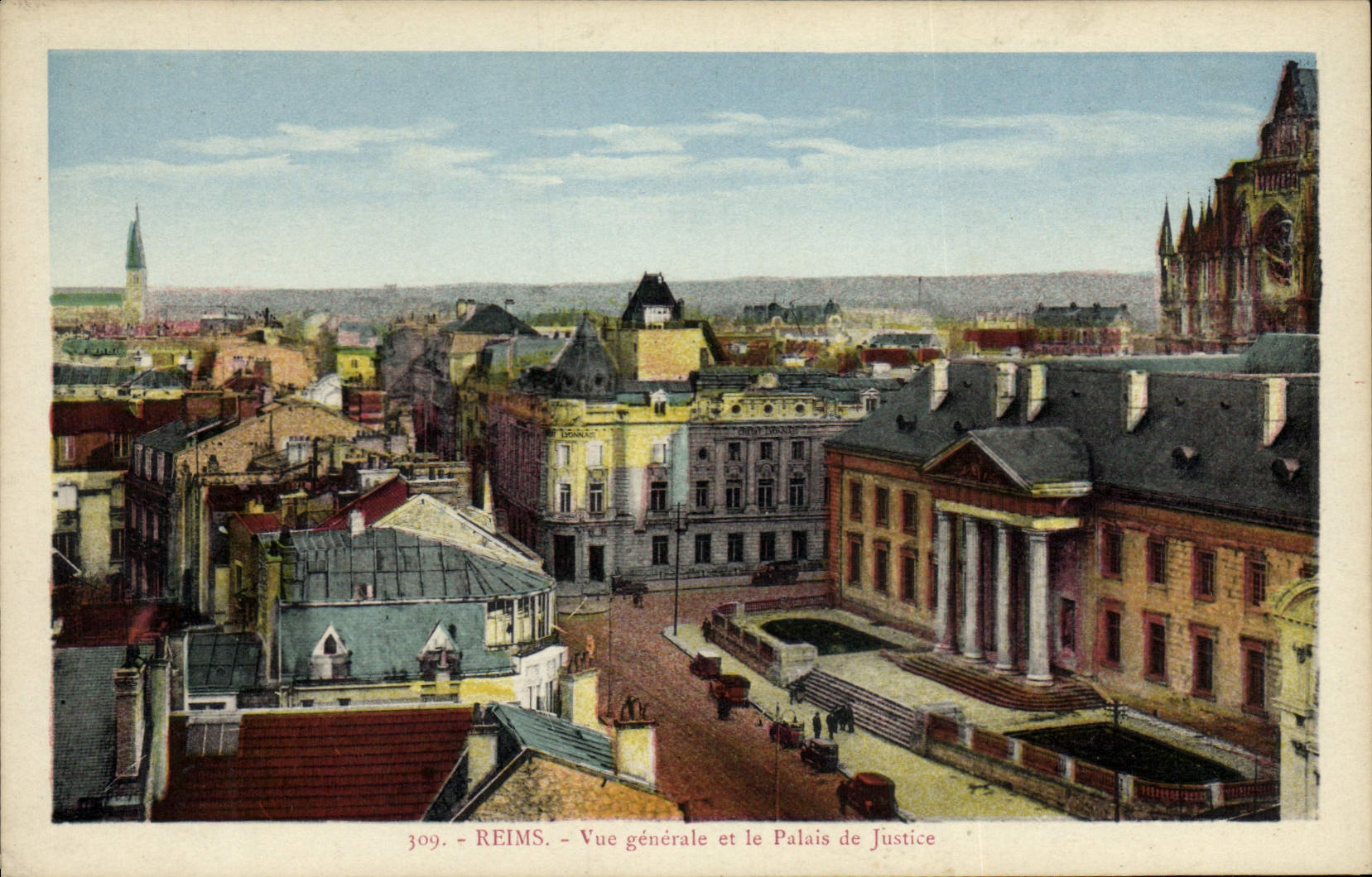 CPA Reims Vue generale et le Palais de Justice 