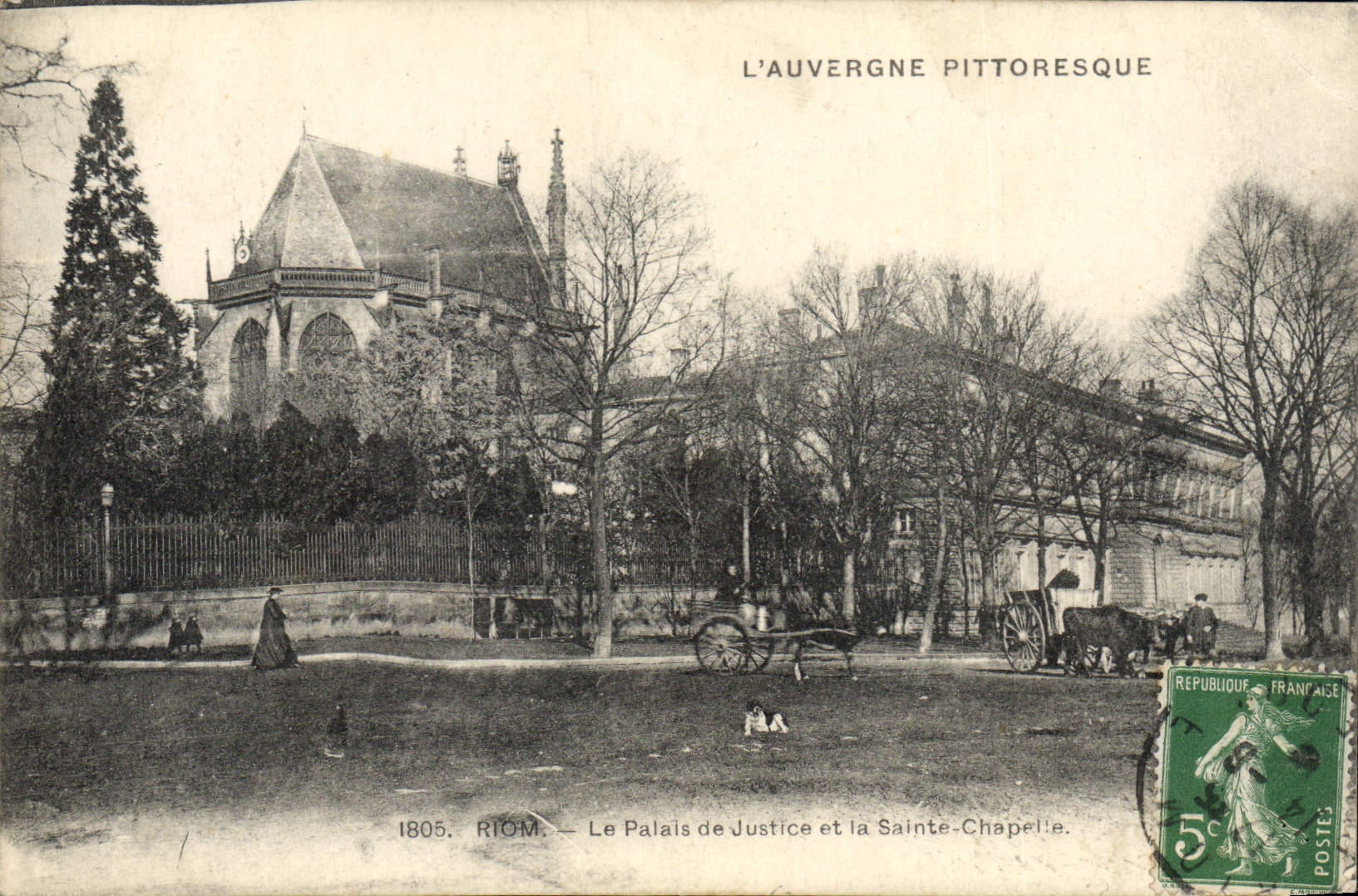 CPA Riom le Palais de Justice et la Sainte Chapelle