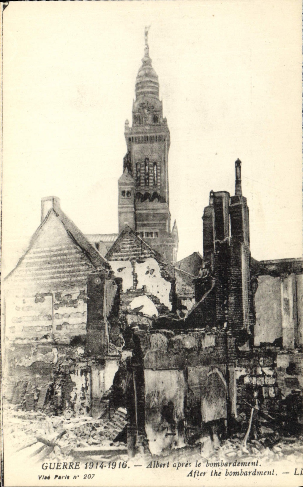 CPA Militaria Guerre 1914 1916 Albert apres le bombardement 