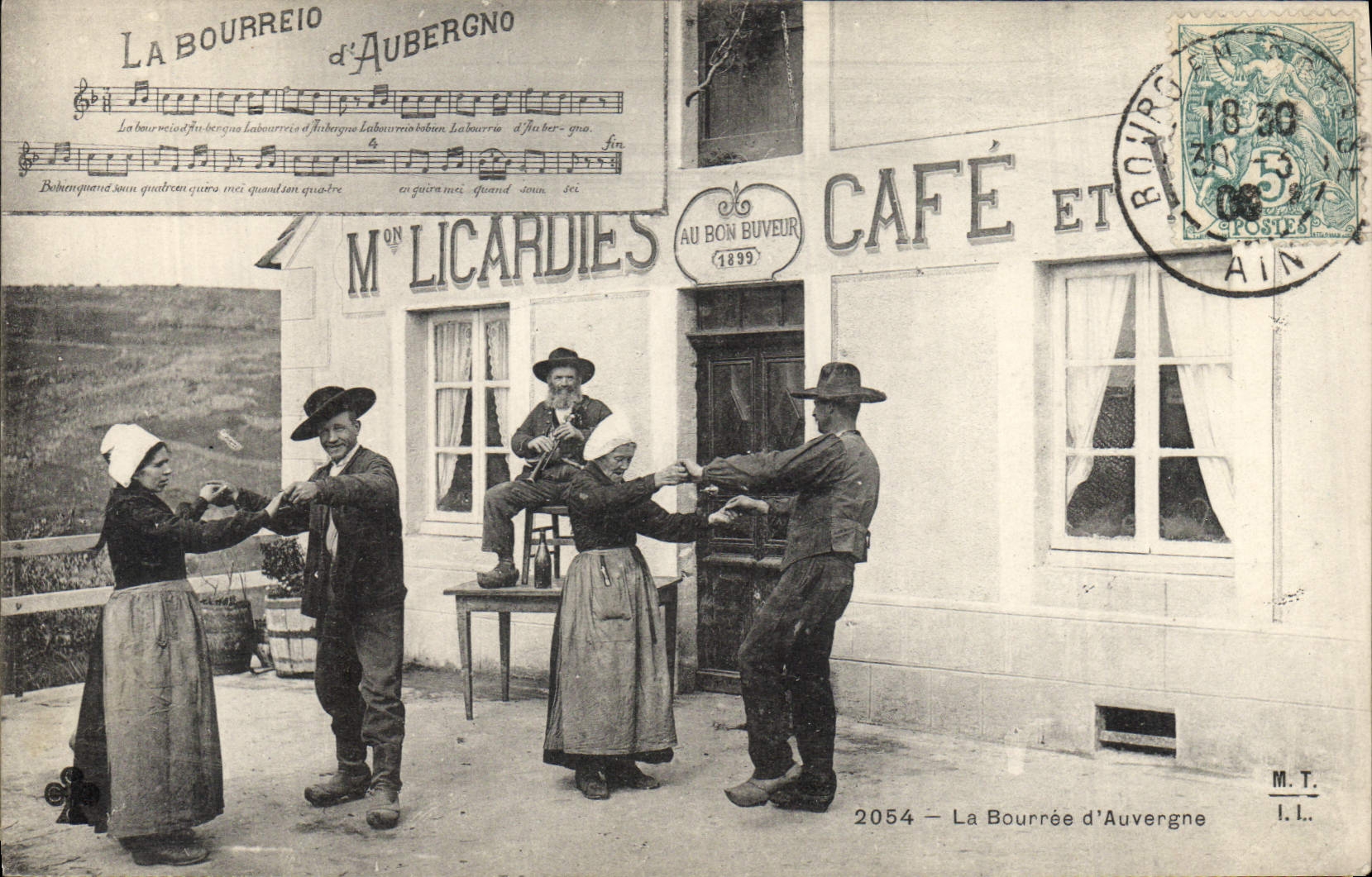 CPA Folklore La Bourree d'Auvergne 