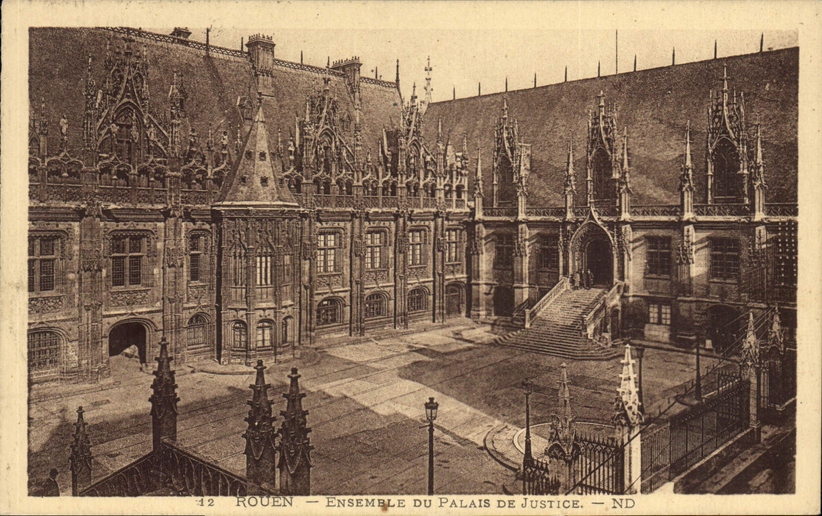 CPA Rouen Ensemble du palais de Justice 