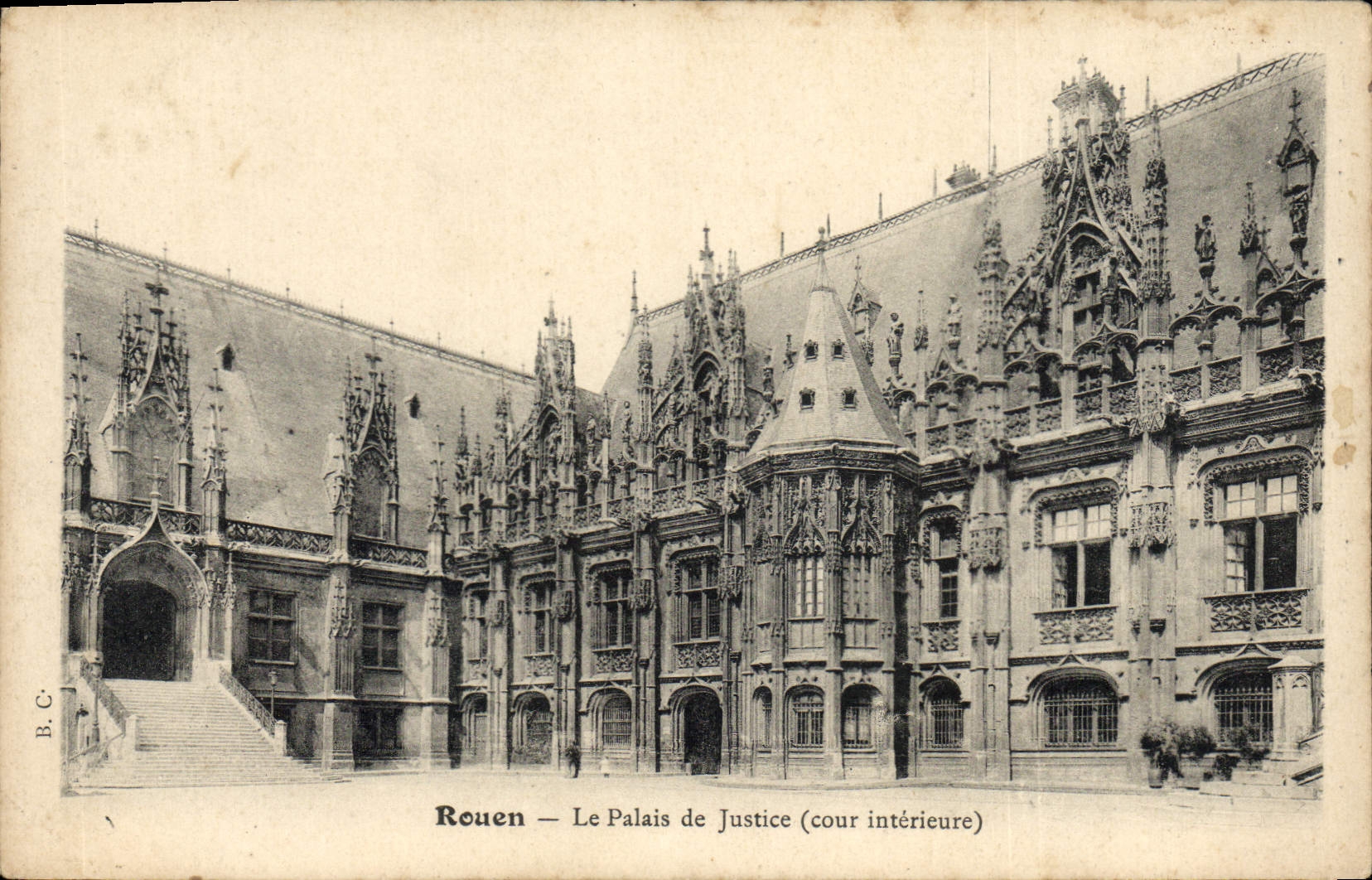 CPA Rouen Palais de Justice cour interieure