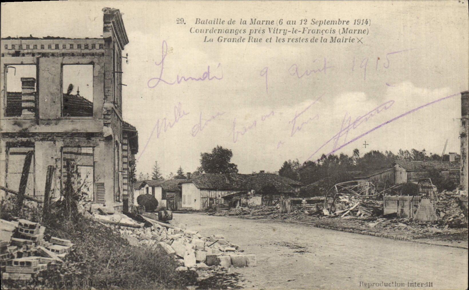CPA Militaria bataille de Marne 6 ou 12 sep 1914 Courdemanges pres vitry le Francais La grande rue e