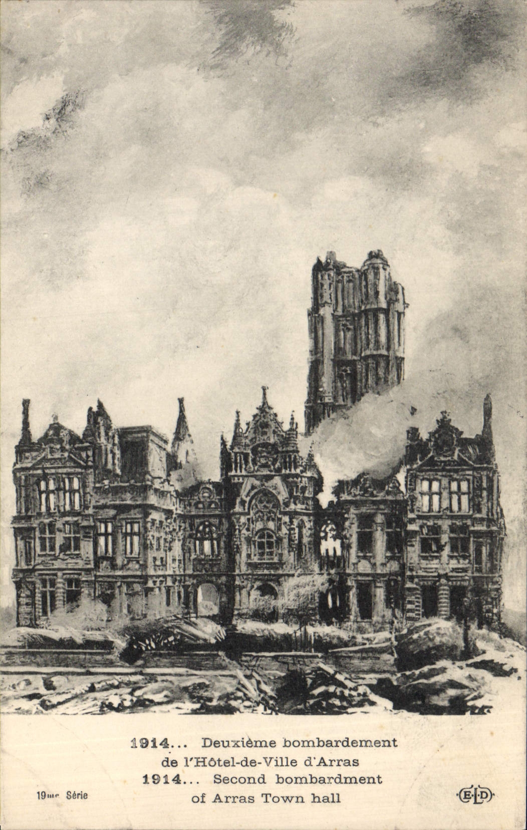 CPA Militaria Deuxieme bombardement de l'hotel de ville d'Arras
