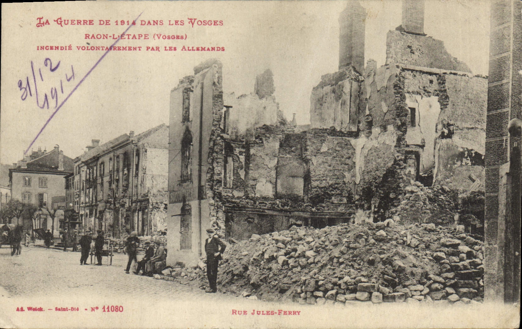 CPA Militaria La guerre de 1914 dans les Yosges Raon l'Etape