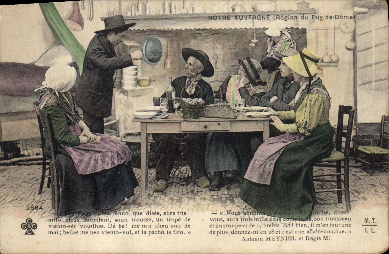 CPA Folklore Notre Auvergne Region du Puy de Dome 