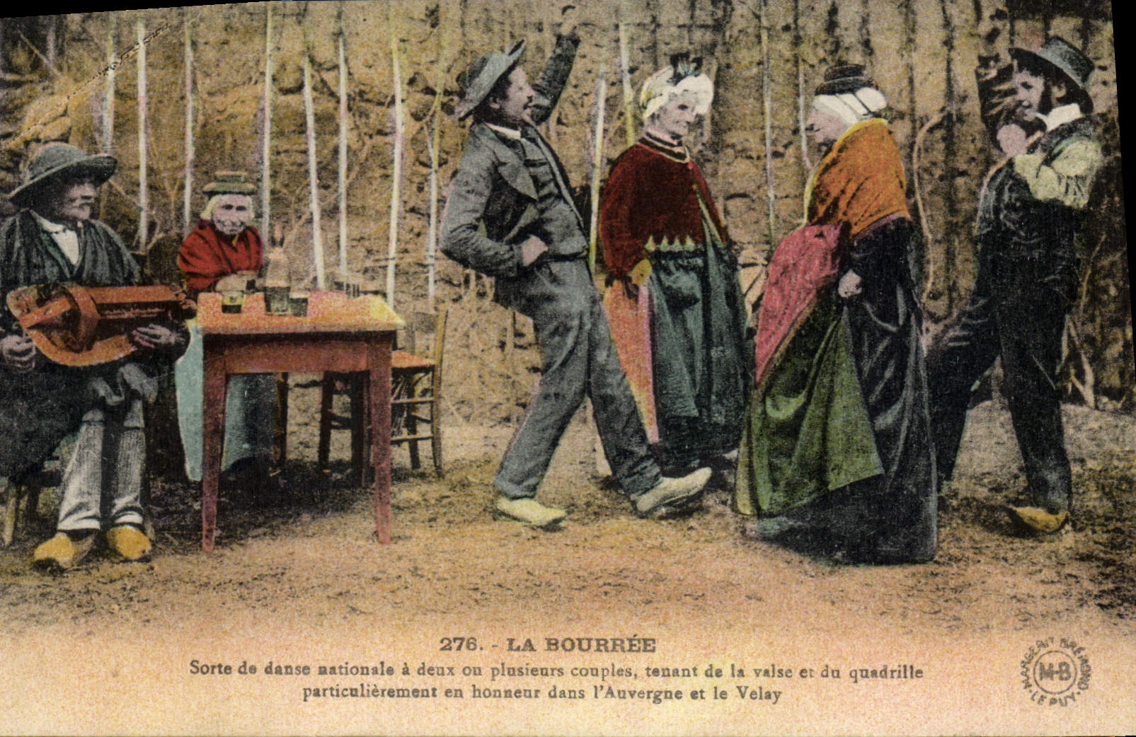 CPA Folklore La Bourree 