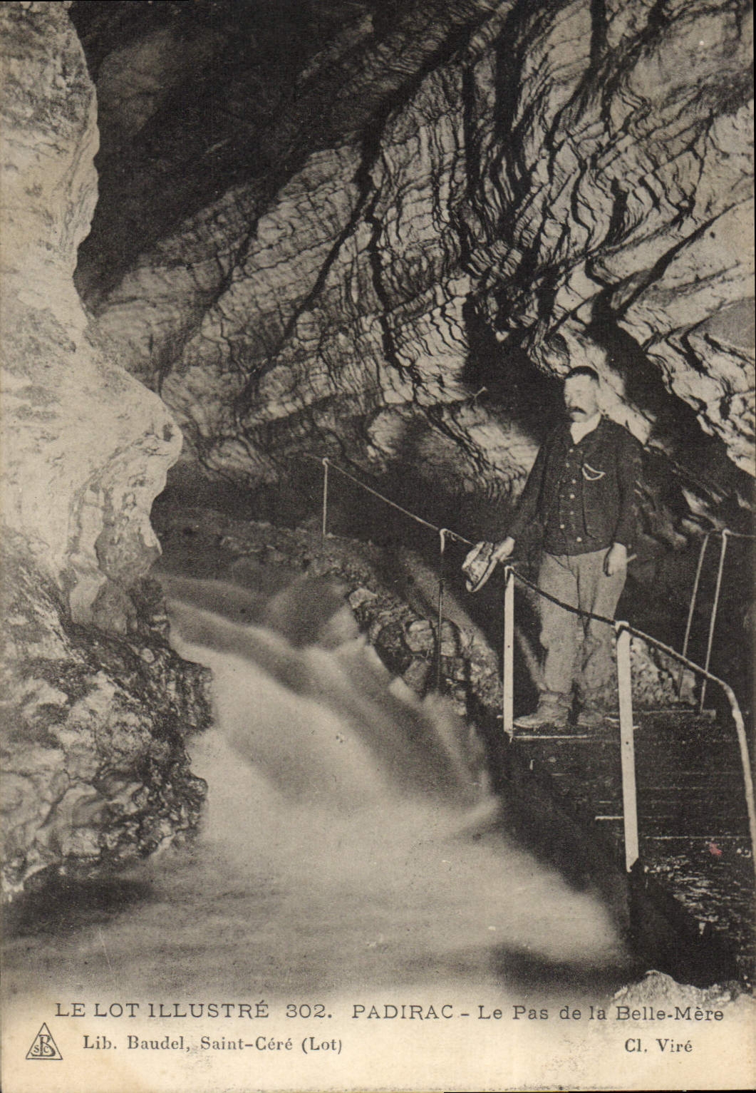 CPA Le lot illustre padirac Le pas de la Belle Mere