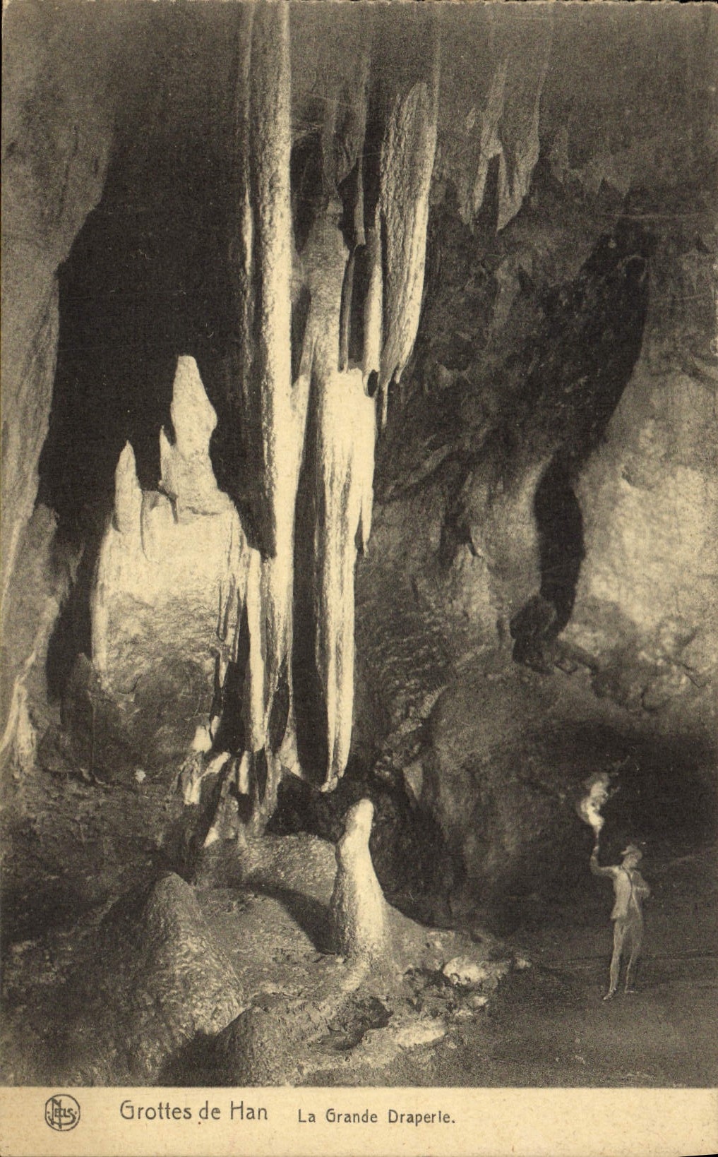 CPA Grottes de Han La Grande Draperle 