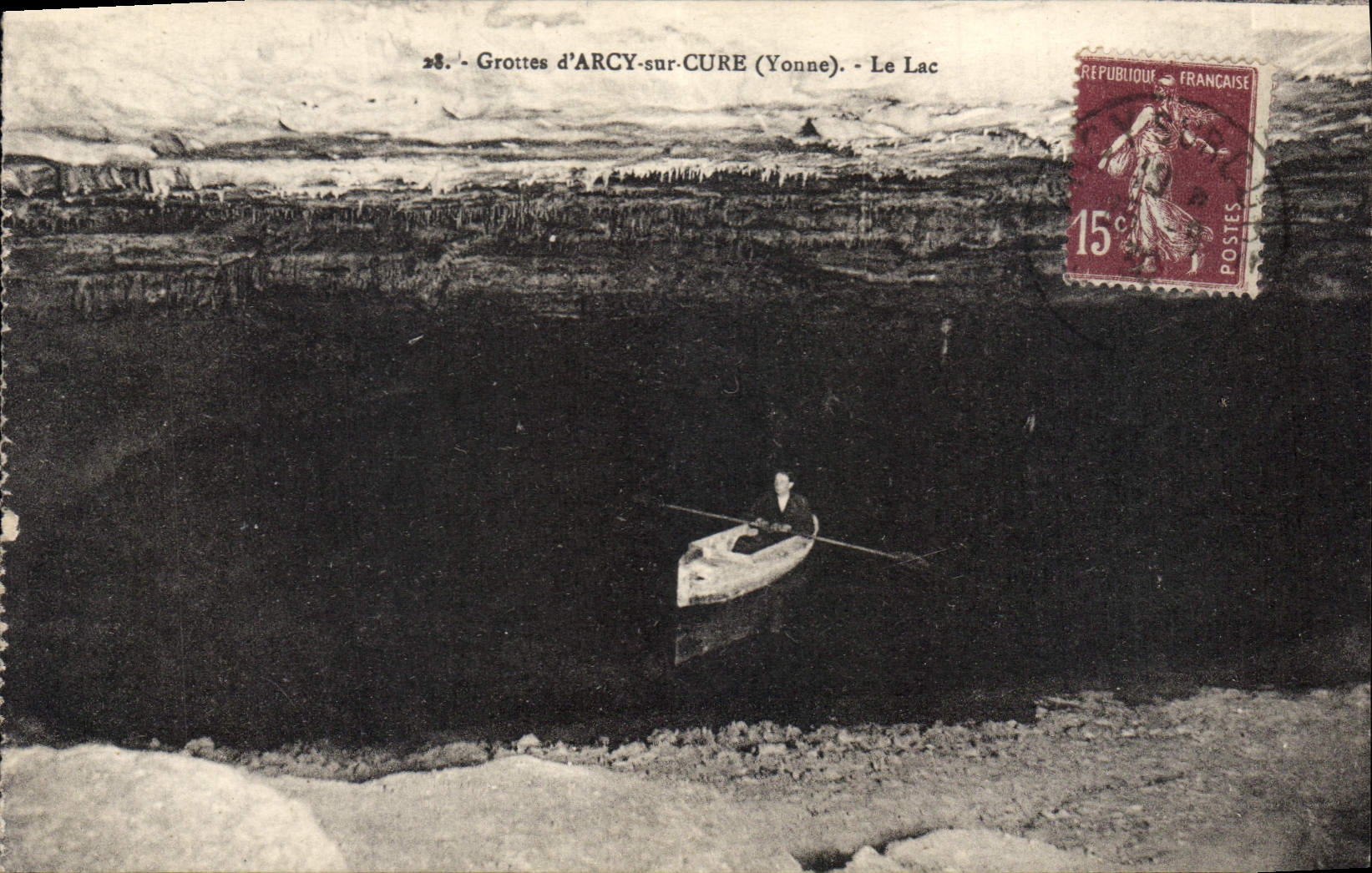 CPA Grottes d'Arcy sur Cure Yonne Le Lac