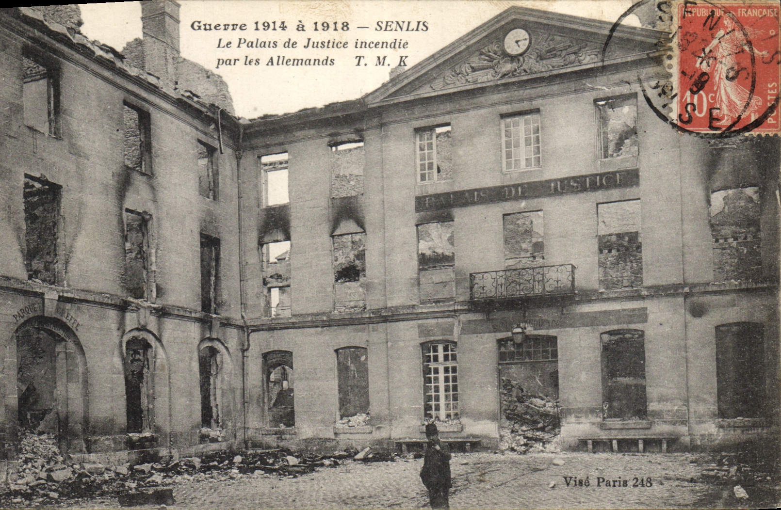 CPA Guerre 1914 a 1918 Senlis Le Palais de Justice incendie par le Allemands 