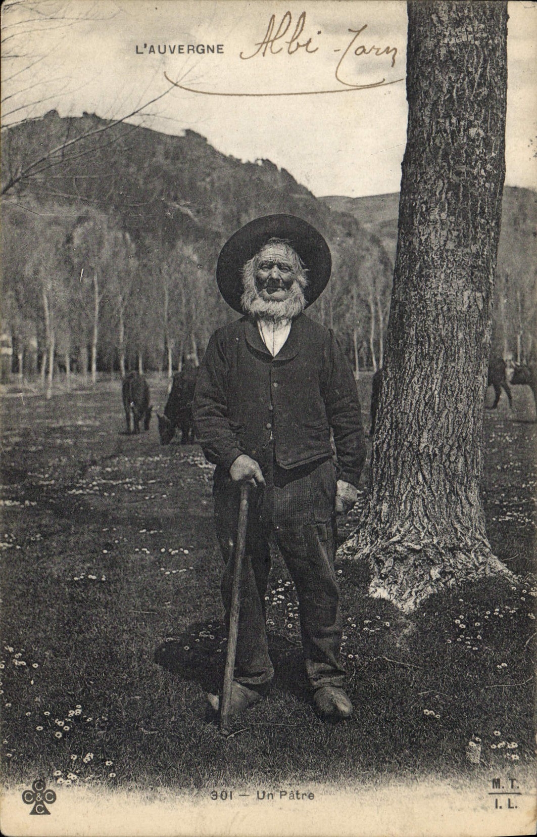 CPA Folklore L'Auvergne un Patre TOP