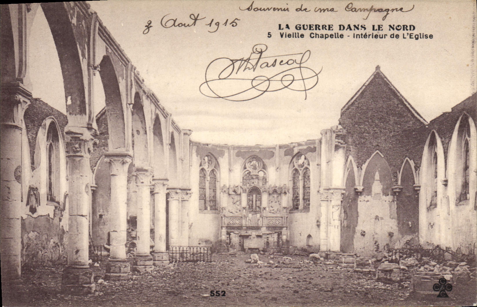 CPA Militaria La Guerre dans le Nord Vieille Chapelle Interieur de L'Eglise 