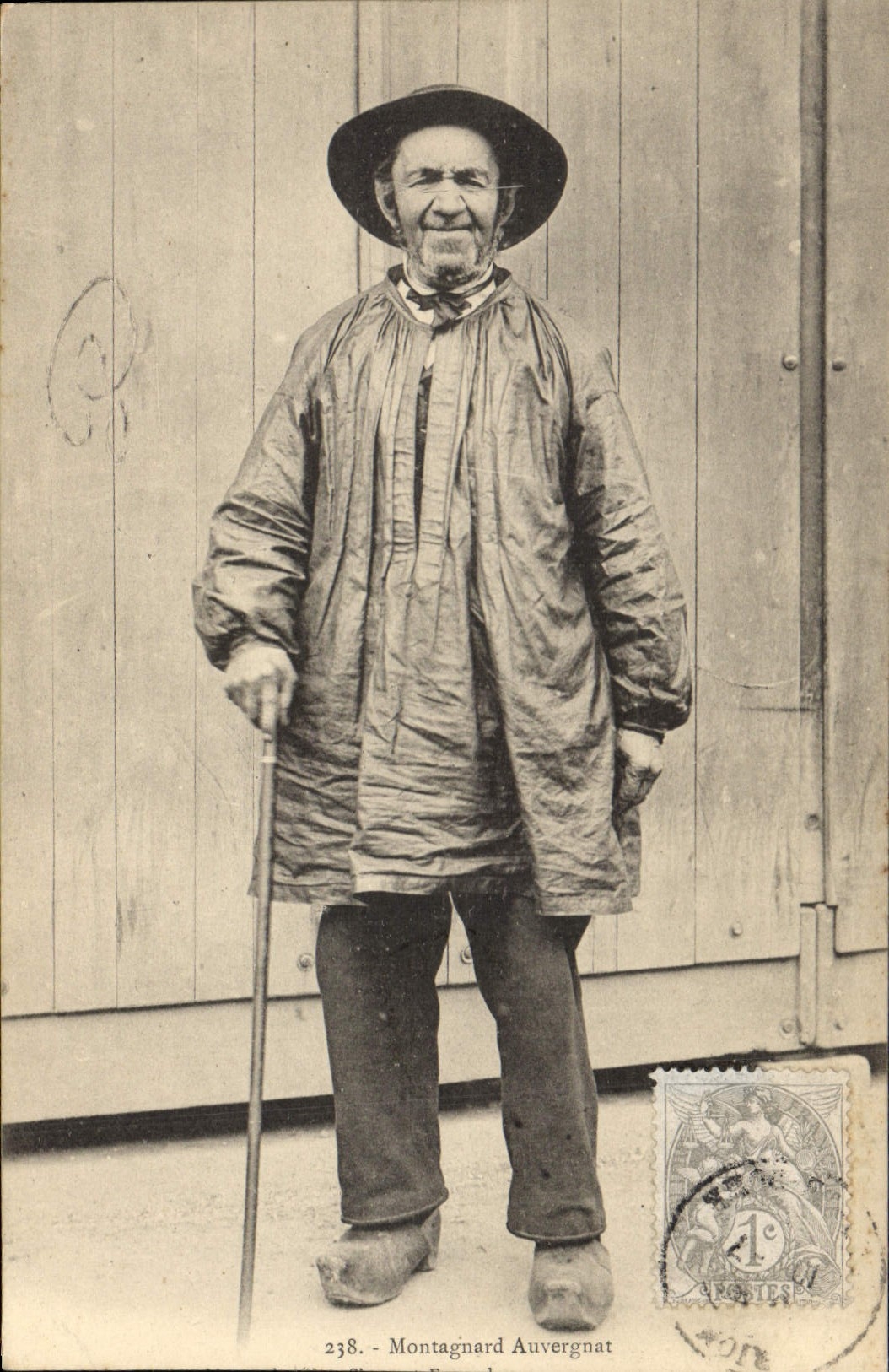 CPA Folklore Montagnard Auvergnat