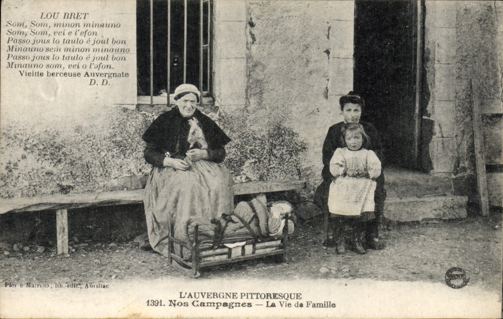 CPA Folklore L'AUVERGNE PITTORESQUE.Nos Compagnes-La Vie de Famille