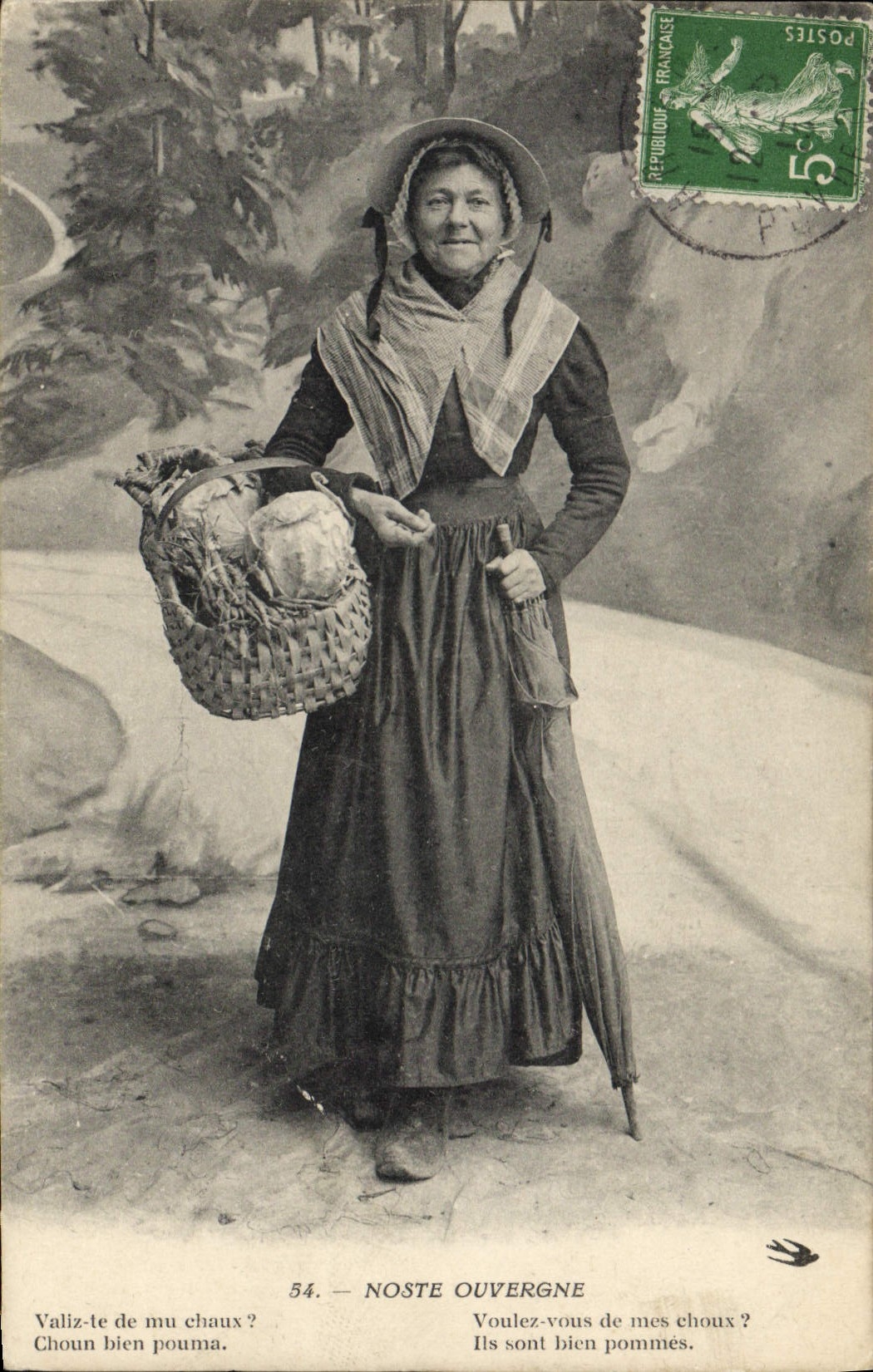 CPA Folklore NOSTE OUVERGNE