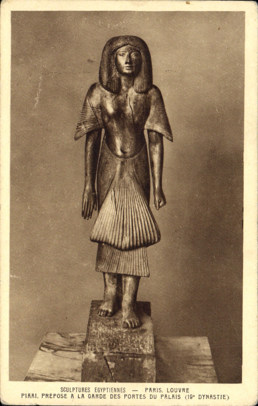 CPA Egypte Egypt SCULPTURES EGYPTIENNES- PARIS LOUVRE. PREPOSE A LA GARDE DES PORTES DU PALAIS(19eDY