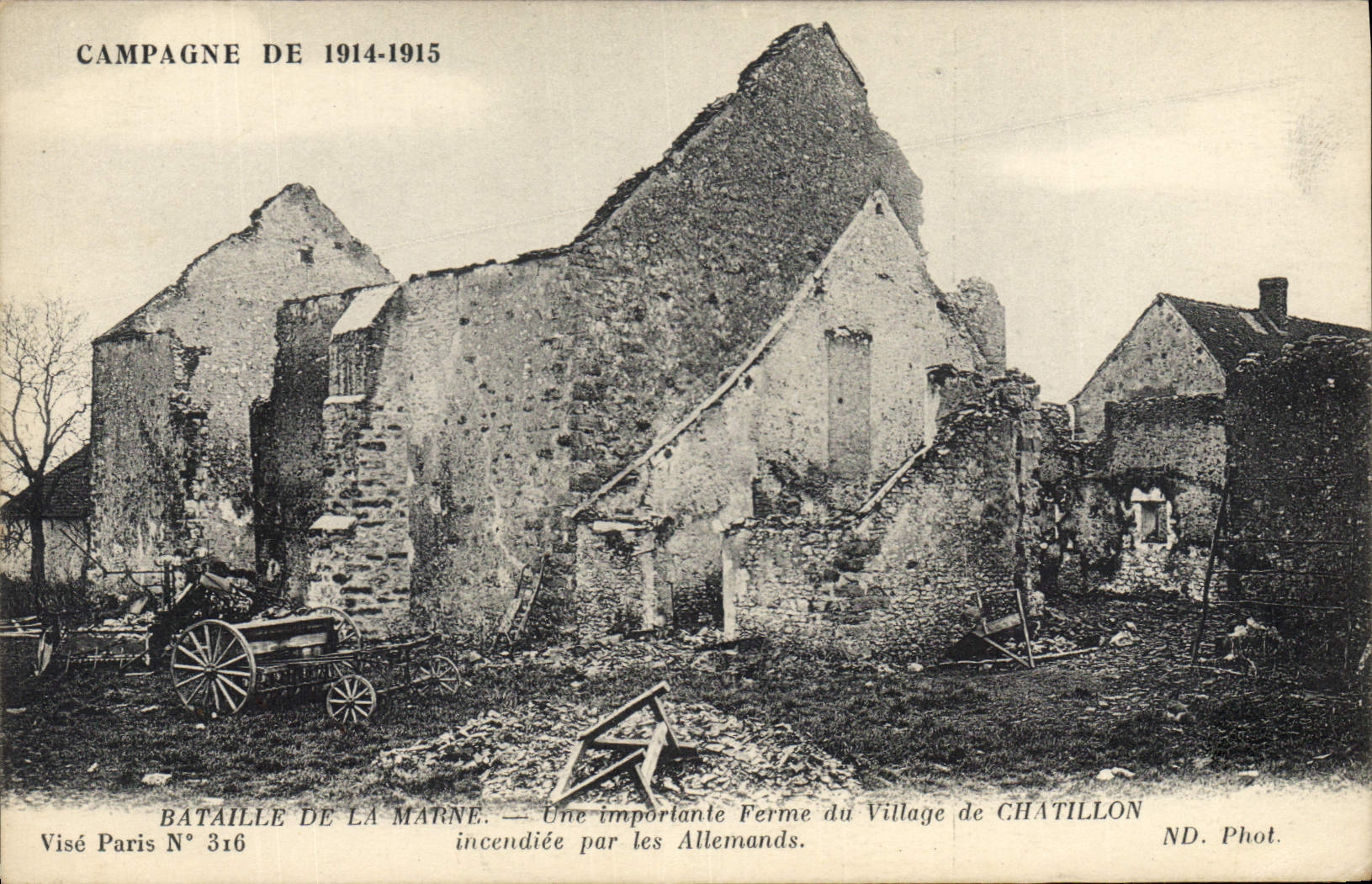CPA Militaria BATAILLE DE LA MARNE.- Une importante Ferme du Village de CHATILLON incendiée par les