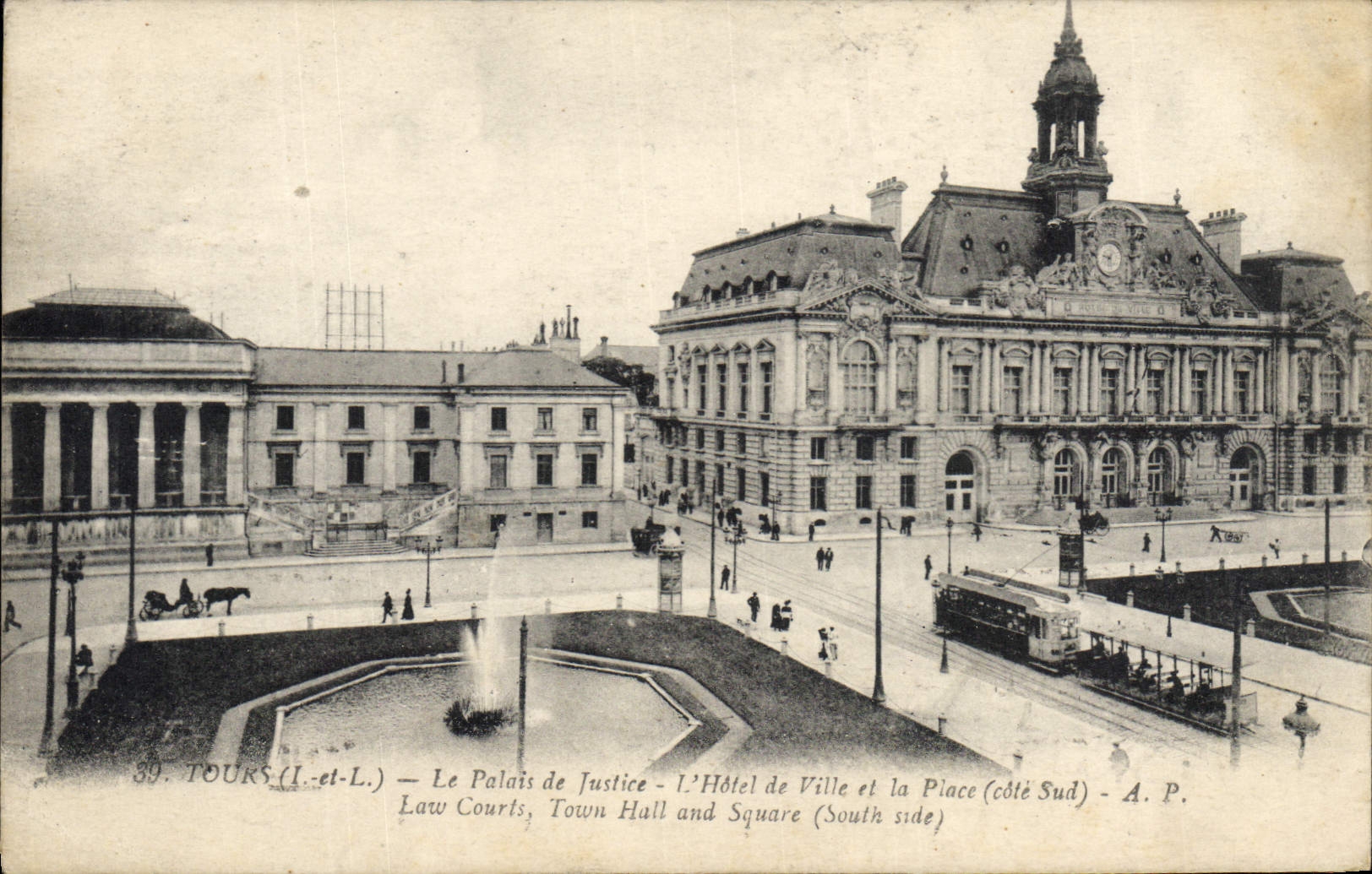 CPA TOURS - Le Palais de Justice - l'Hotel de Ville et la Place