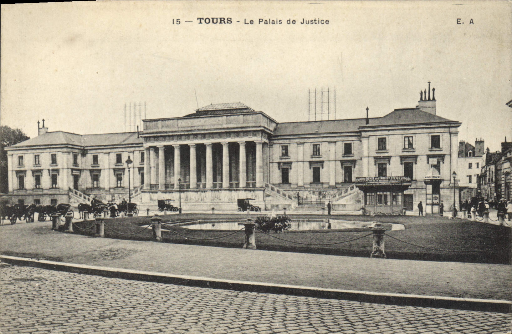 CPA TOURS Le Palais de Justice