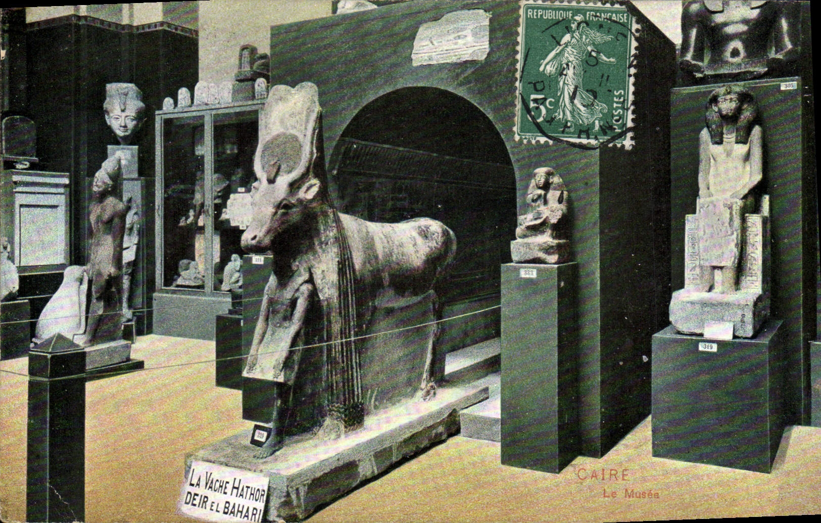 CPA Egypte Egypt LA VACHE HATHOR Caire Le musee