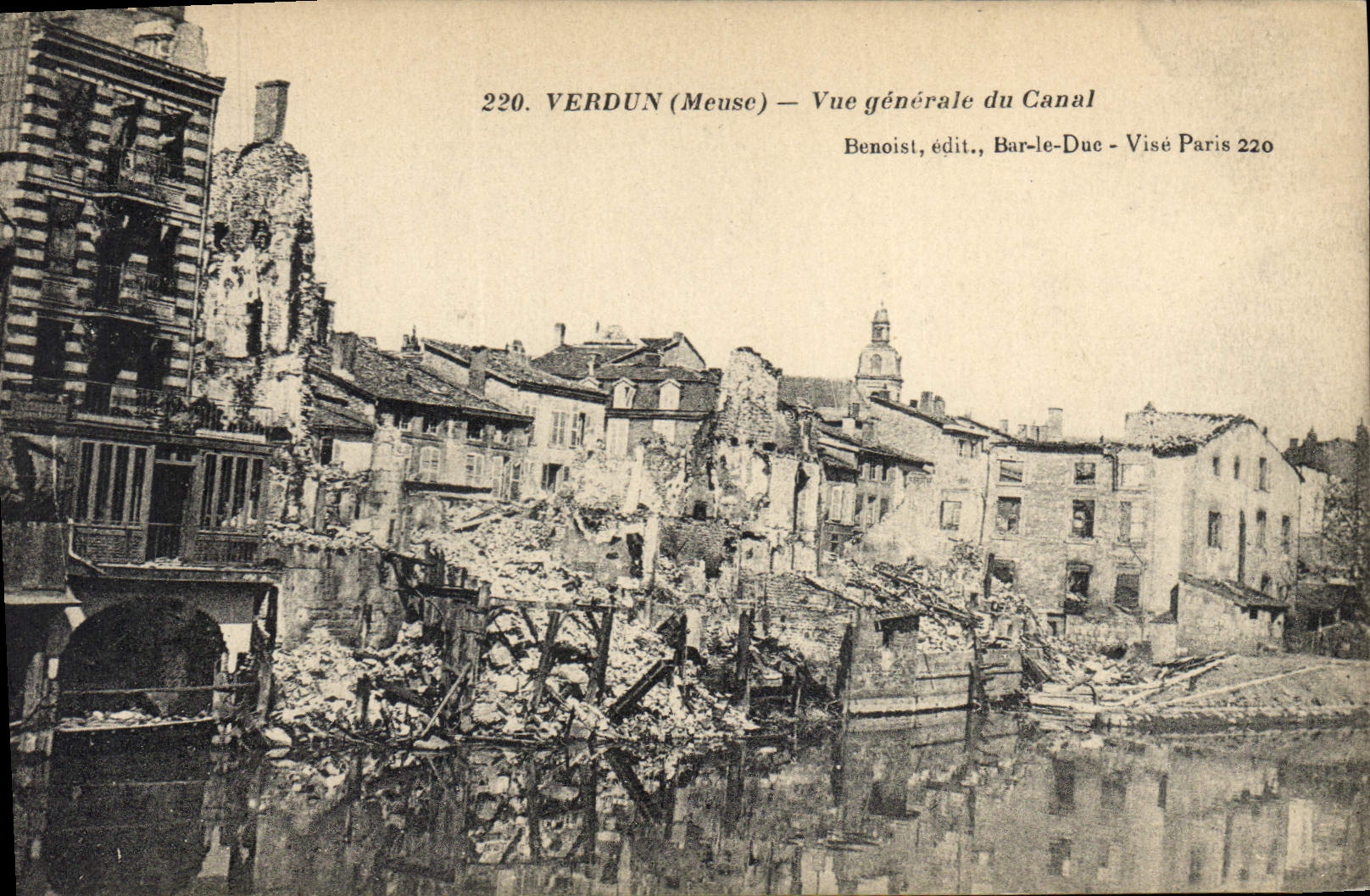 CPA Militaria VERDUN Meuse Vue gÃ©nÃ©rale du Canal 