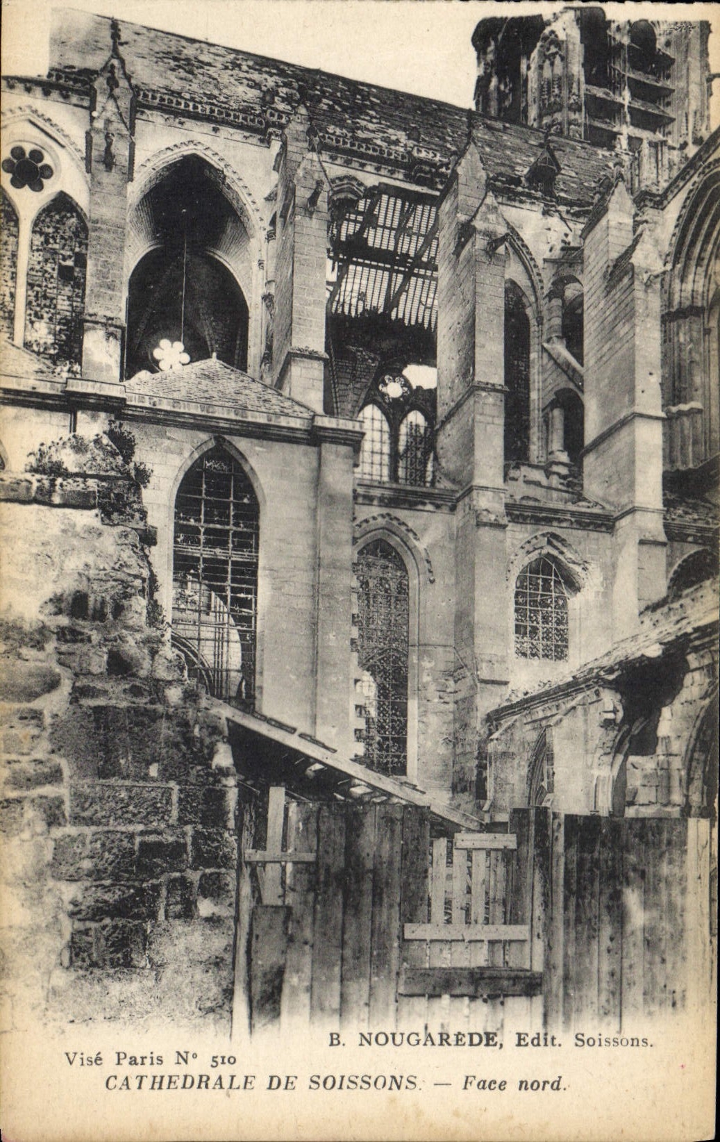 CPA Militaria CATHEDRALE DE SOISSONS Face nord