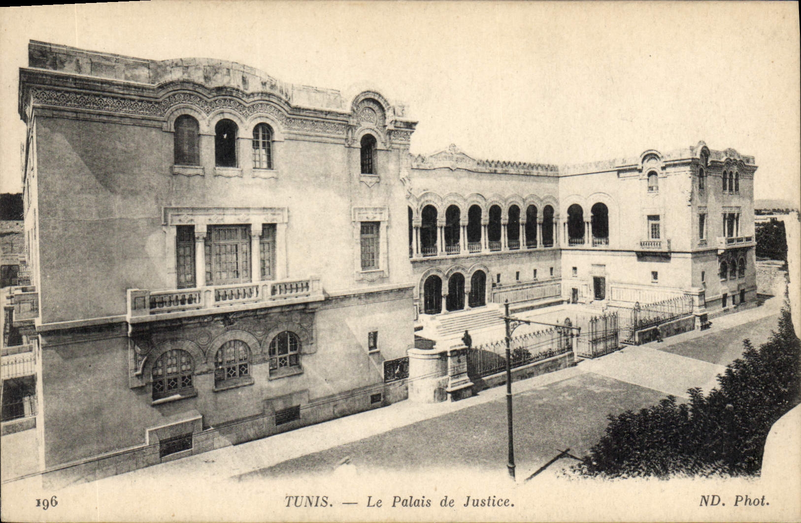 CPA TUNIS Le Palais de Justice 