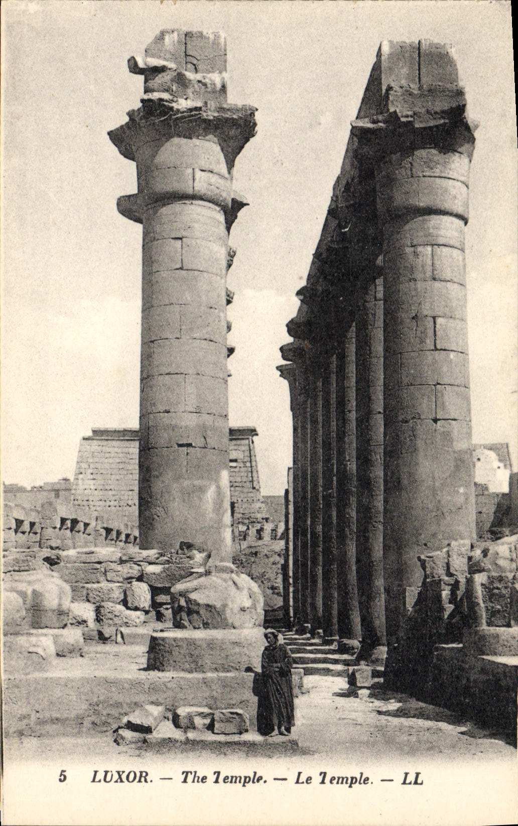CPA Egypt Egypt  LUXOR Le Temple 