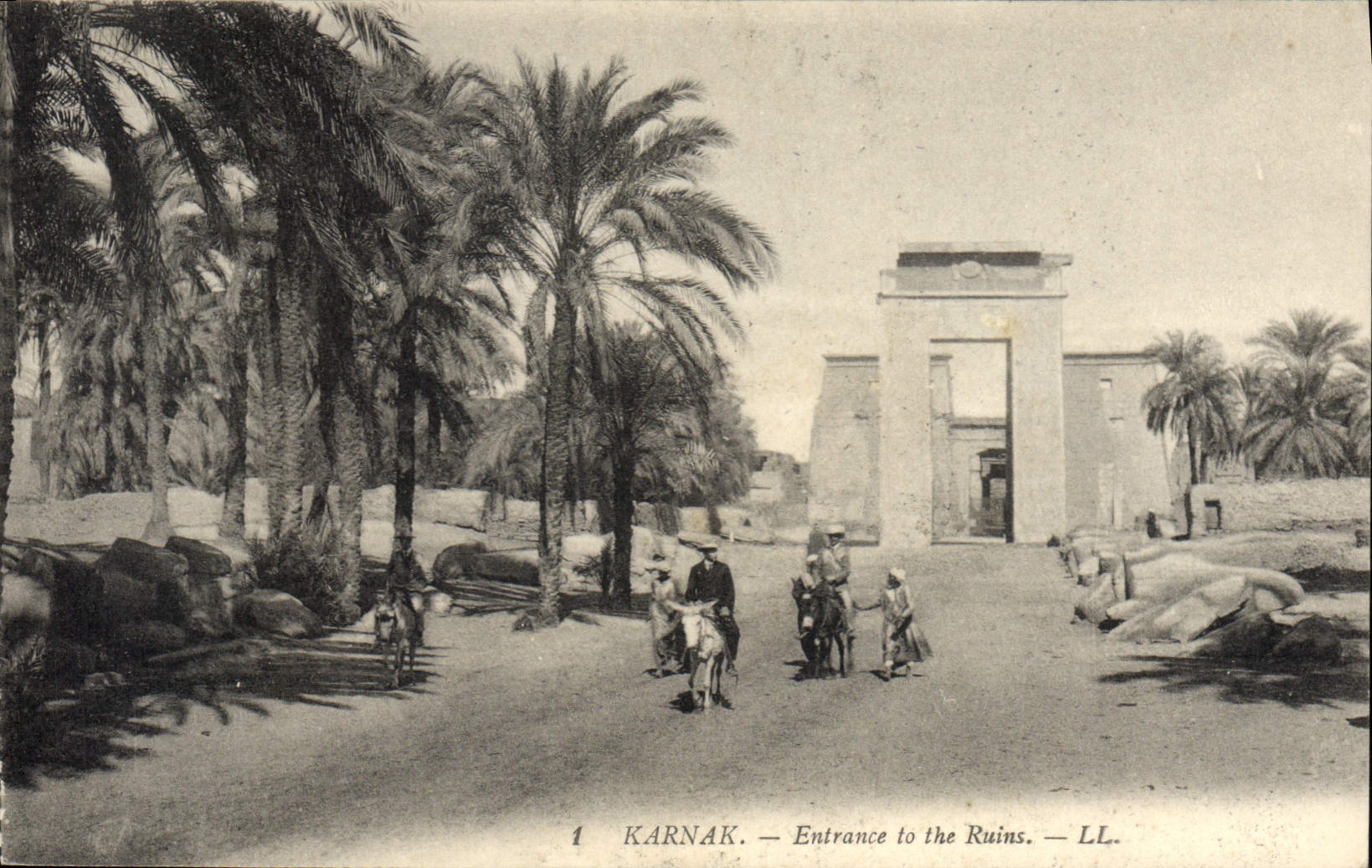 CPA Egypt Egypte Karnak Entrance to the Ruins 