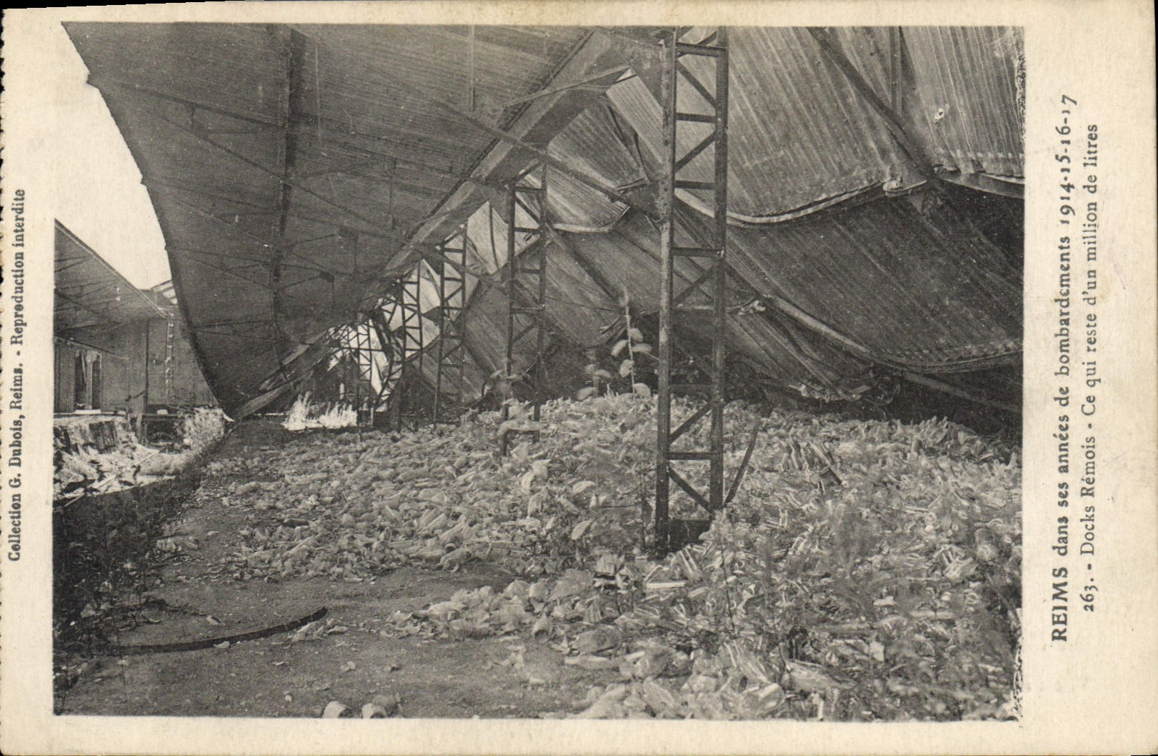 CPA Militaria Reims dans ses annees de bombardement 1914 15 16 17 Docks Remois